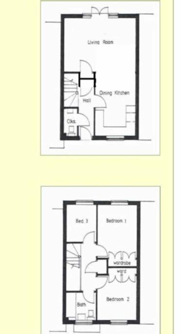 Three-Bedroom House photo 2