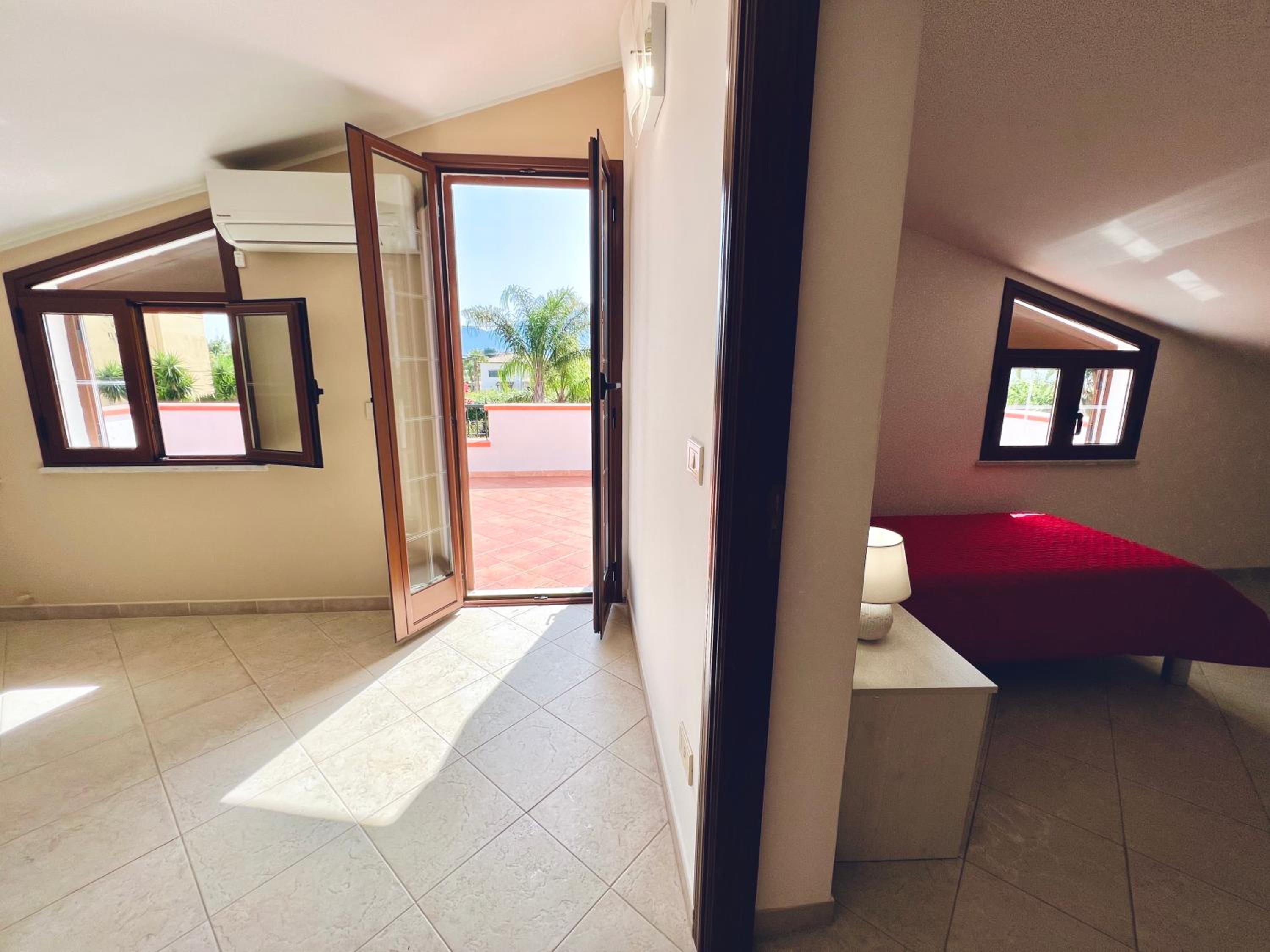 Villa photo 3