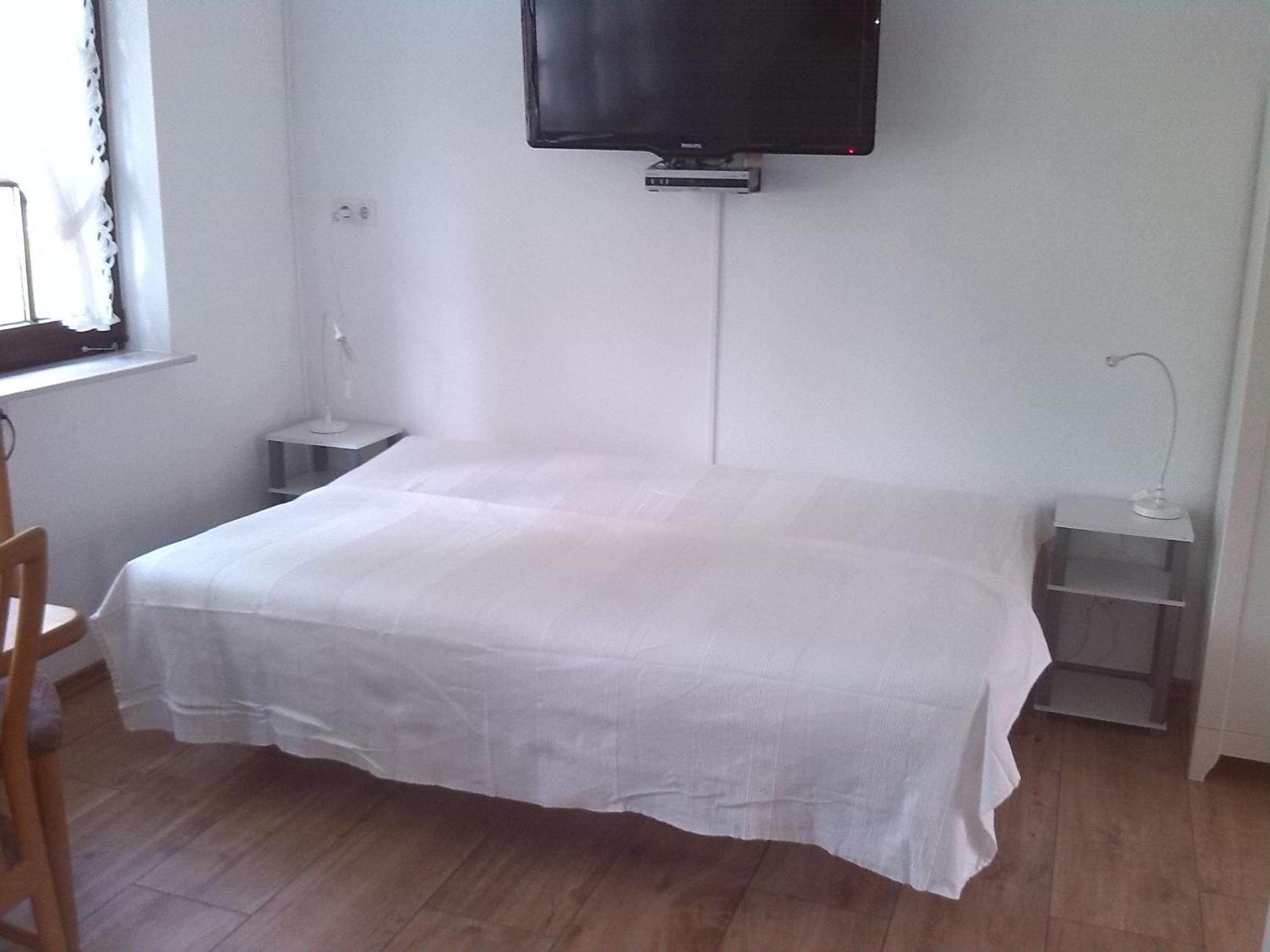 Triple Room - Disability Access (1-3 people) - Photo 3