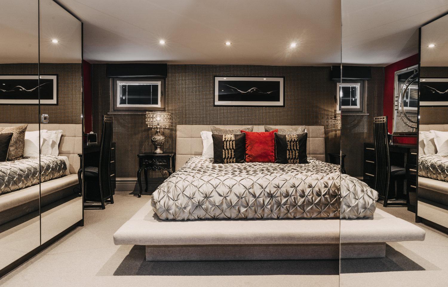 The Hemsley Suite - Photo 4