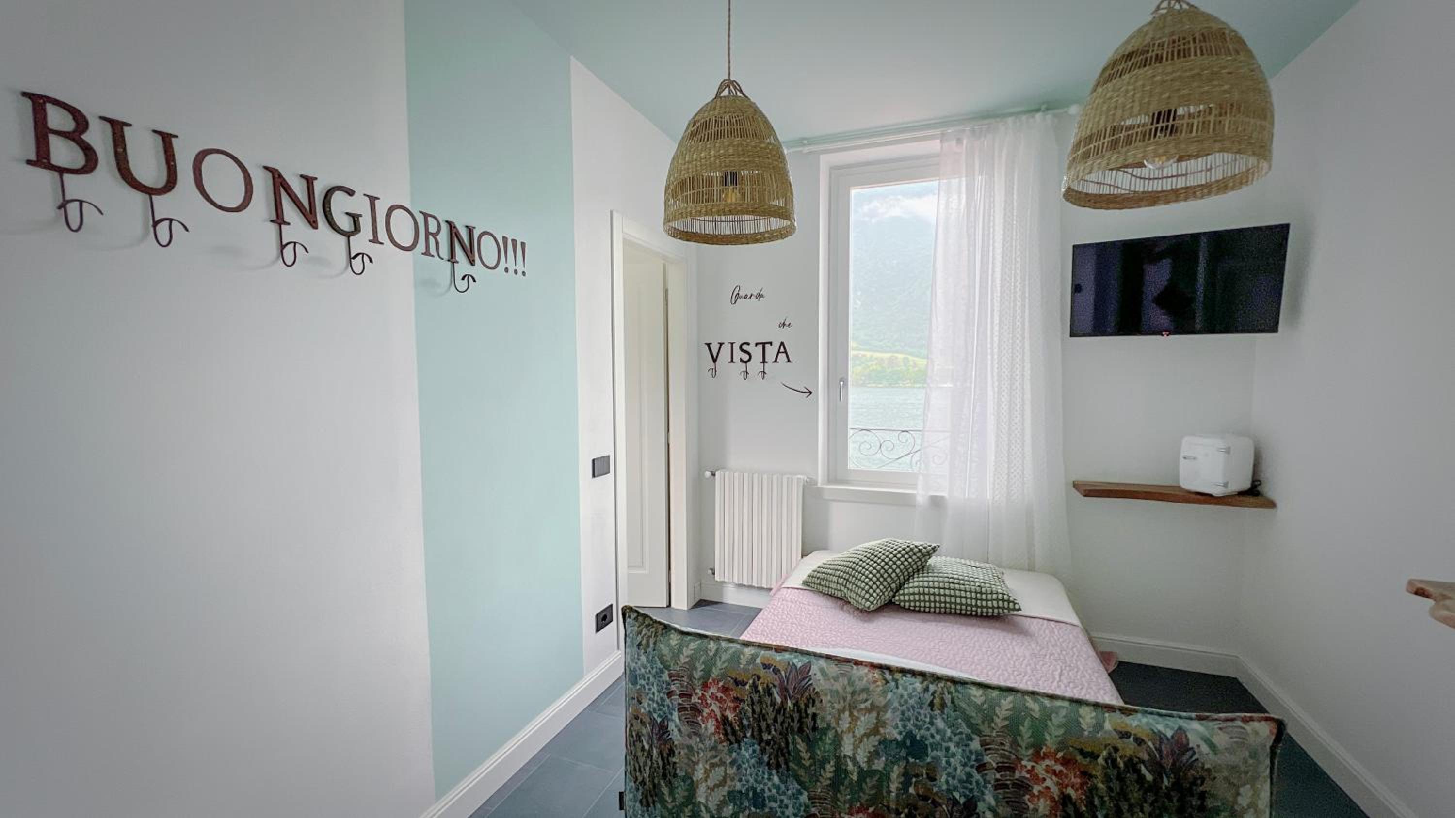 Small Double Room photo 1