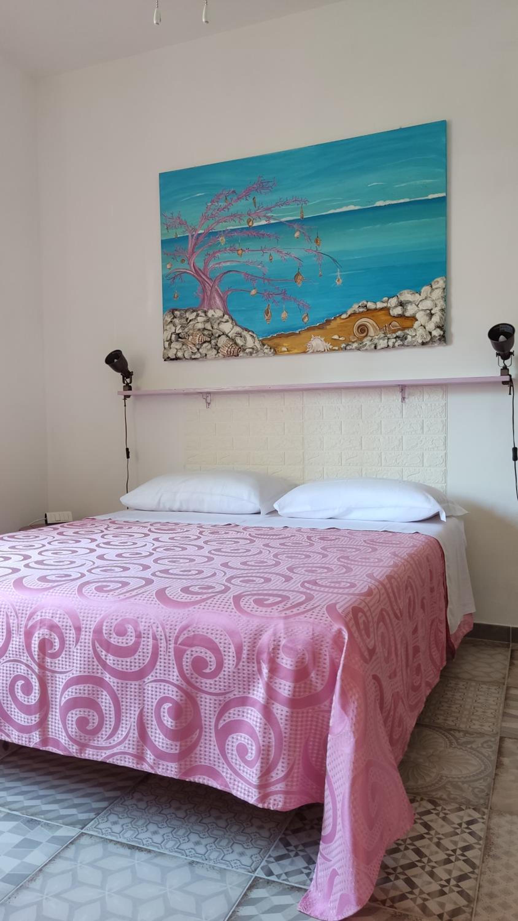 Quadruple Room with Private Bathroom photo 2