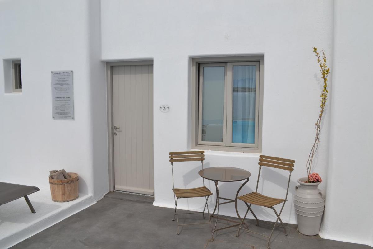 Standard Double Room No Balcony photo 3