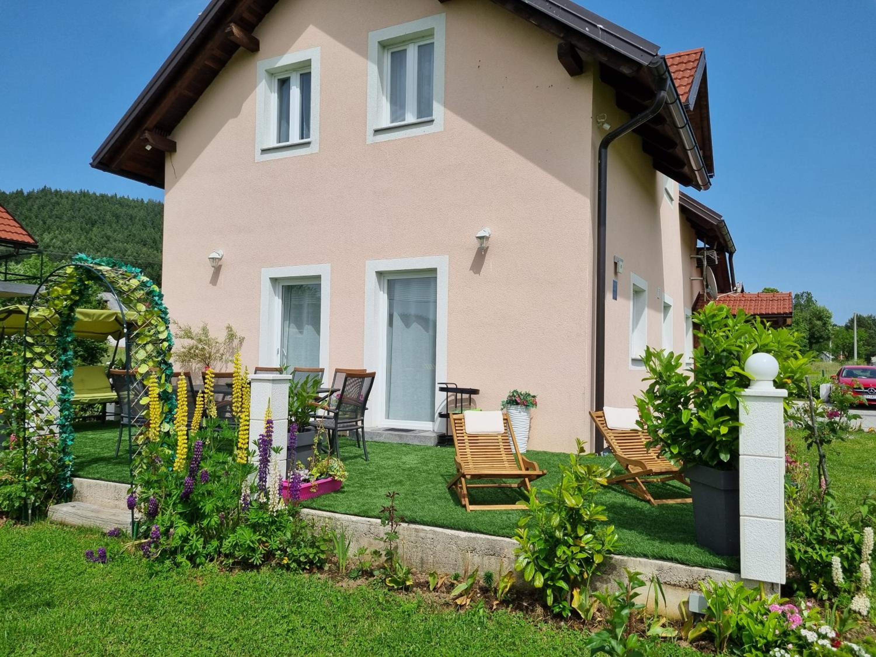 Villa photo 3