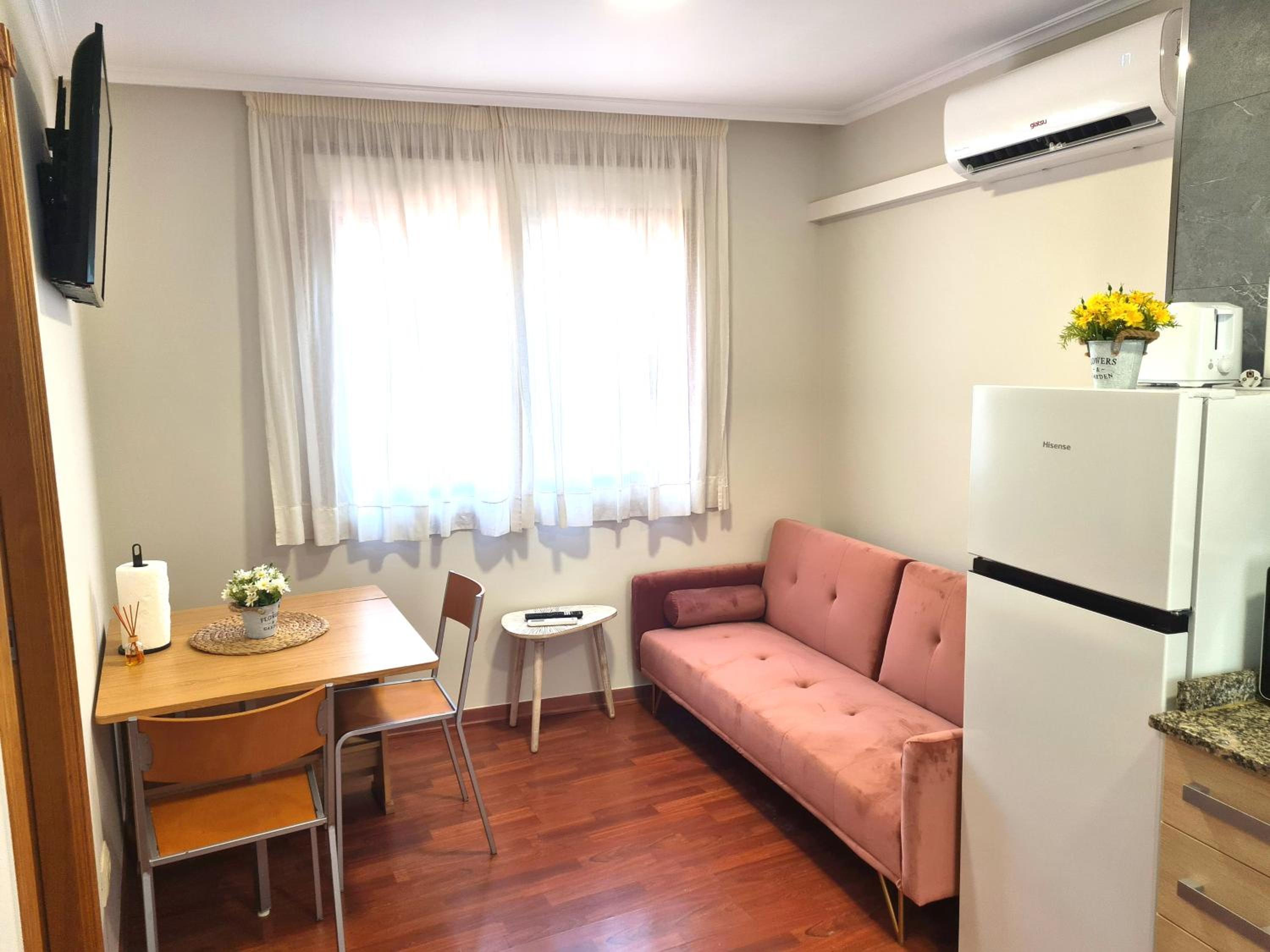 Apartment with Terrace - Photo 1