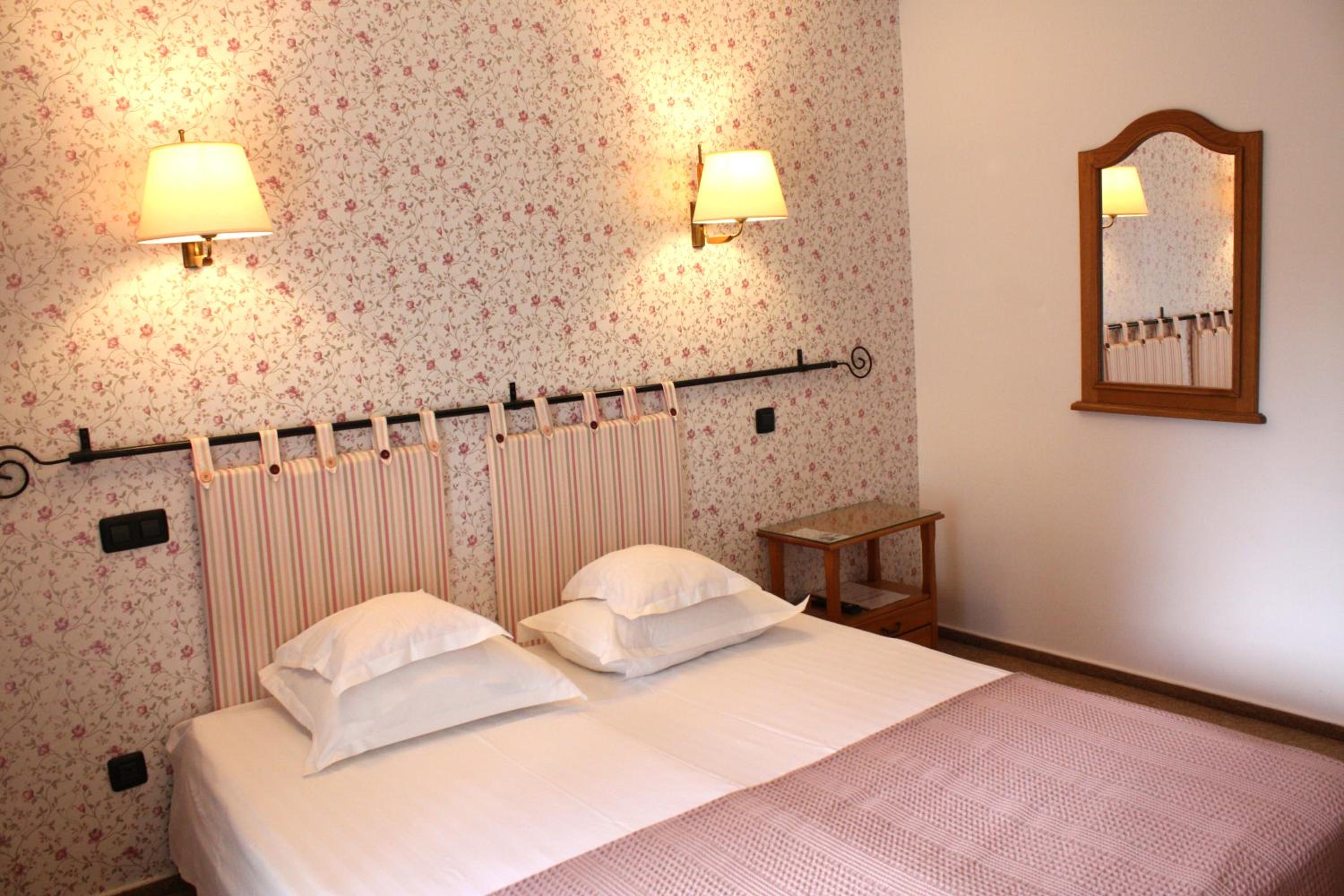 Double Room with Private Bathroom photo 3