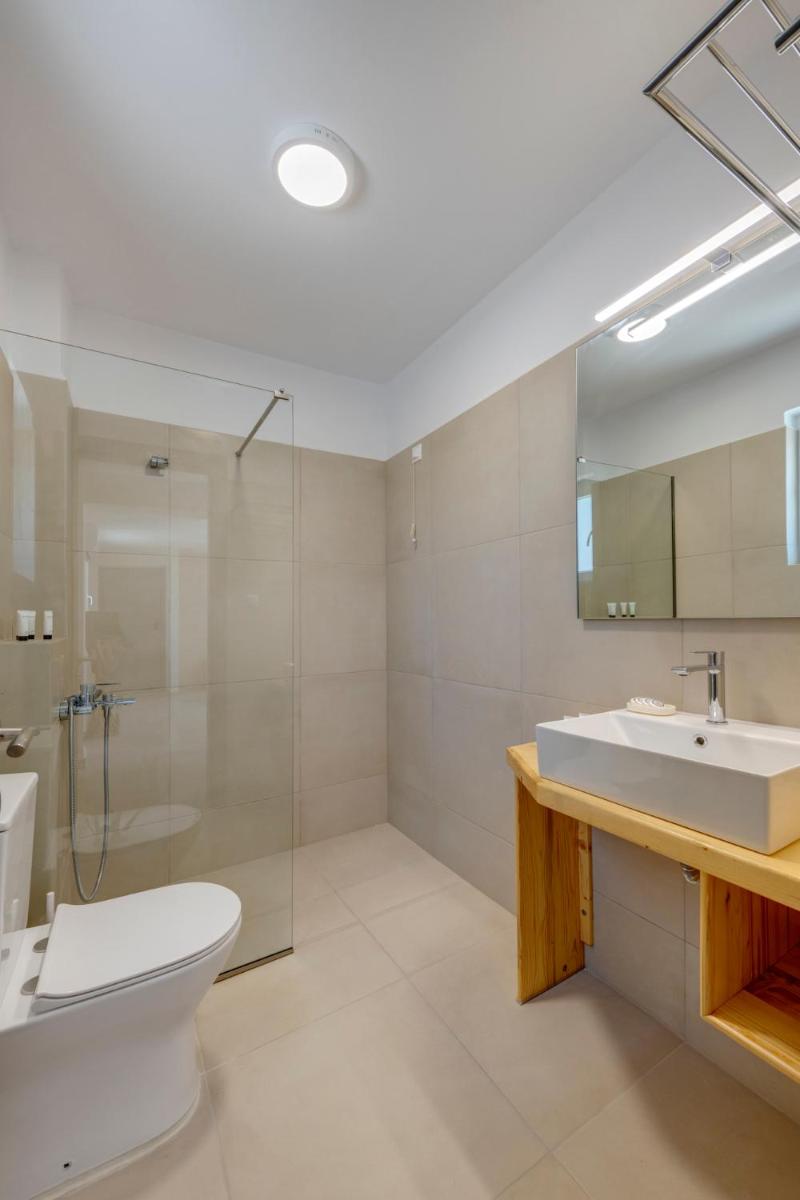 Standard Quadruple Room photo 3