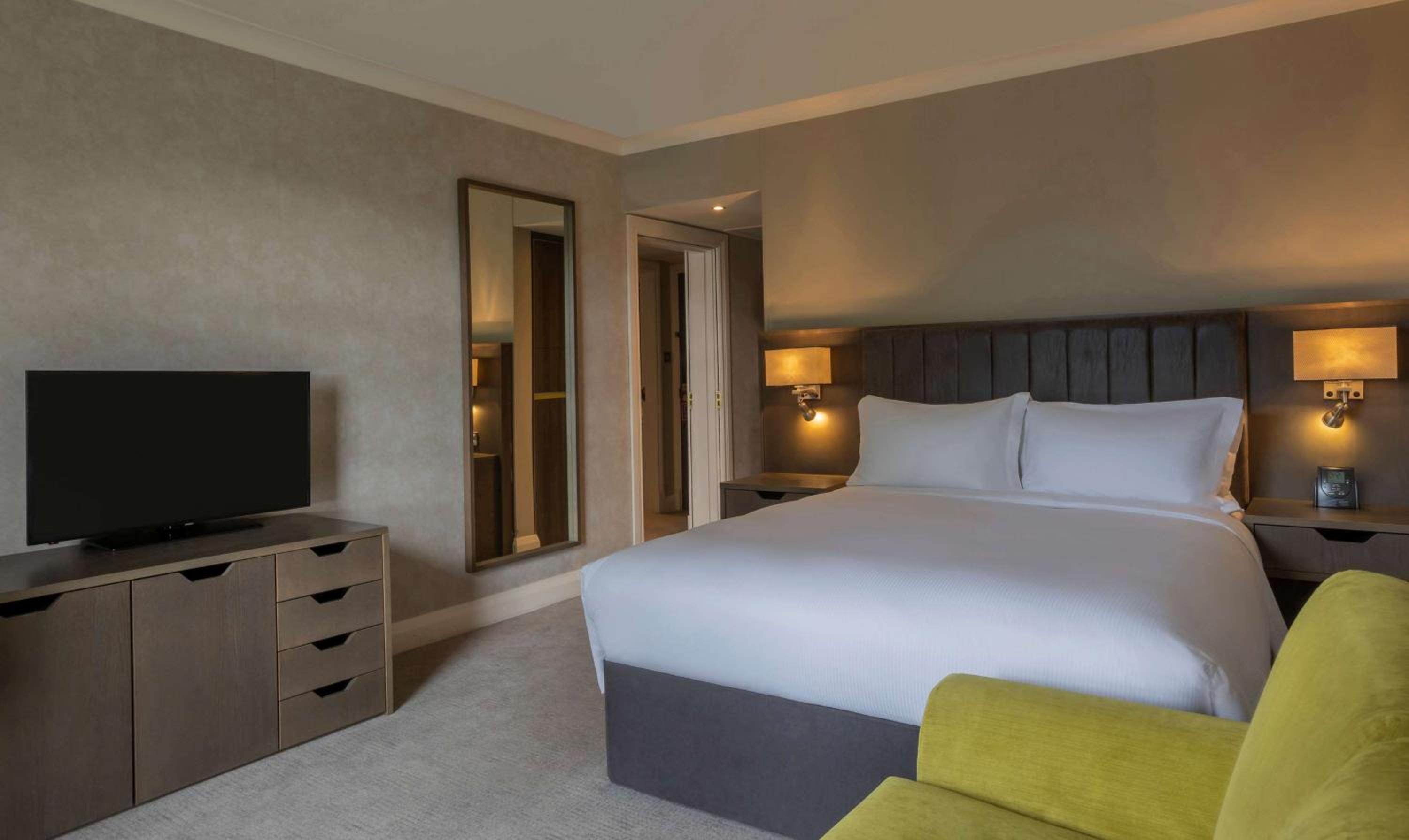 Queen Room With Sofa Bed