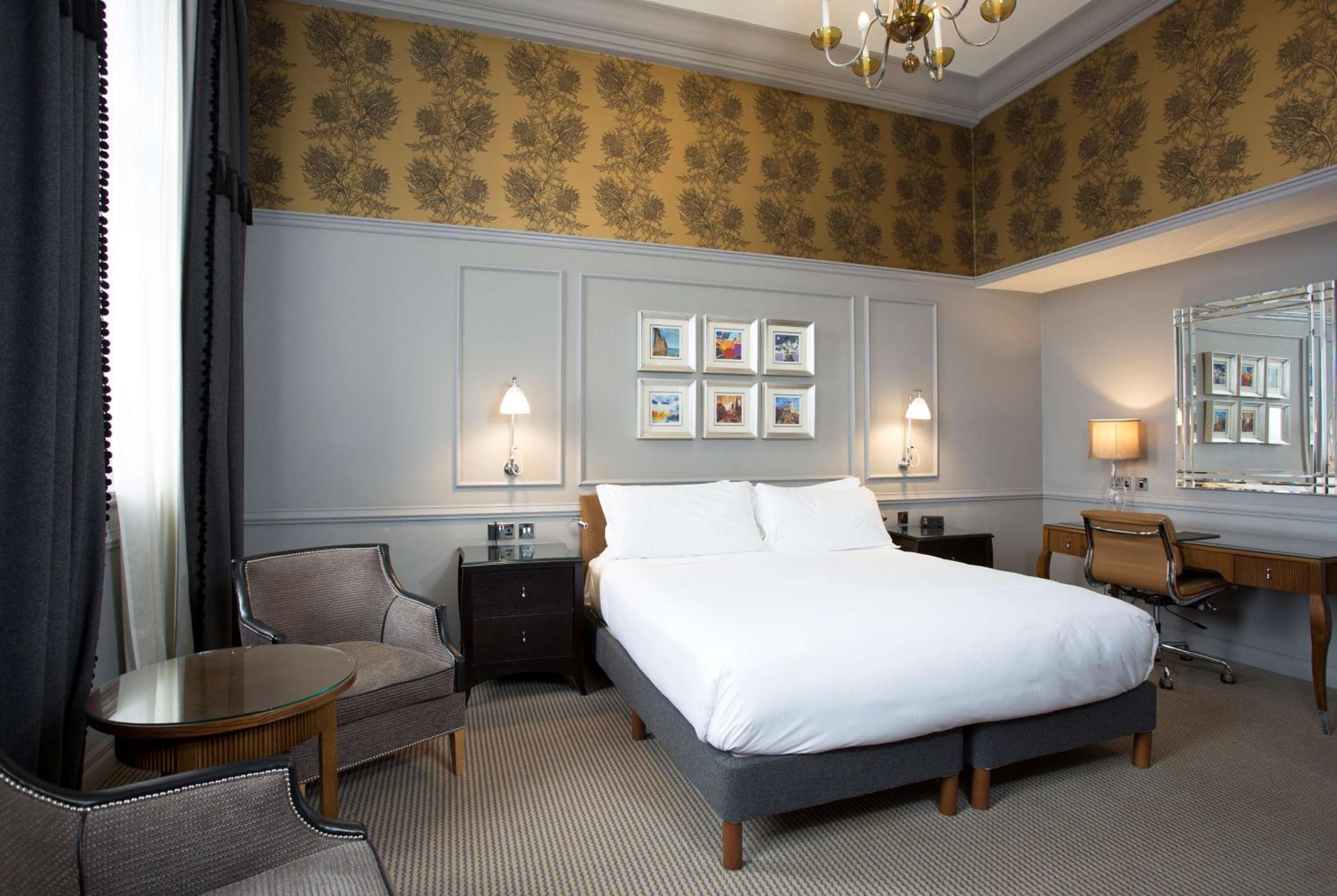 Premier King Room - Photo 4