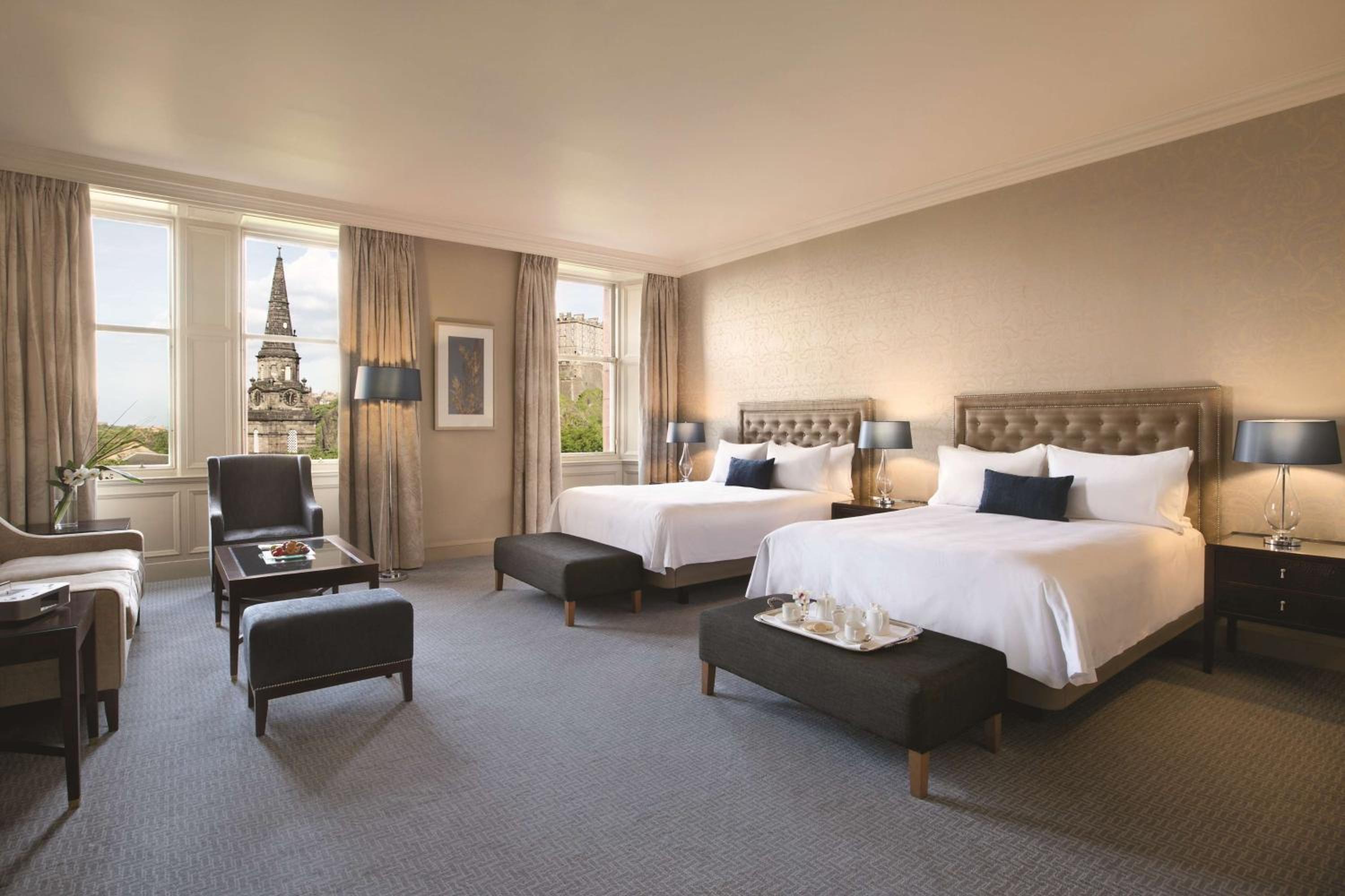 Premier Double Room With Two Double Beds And Castle View - Photo 1