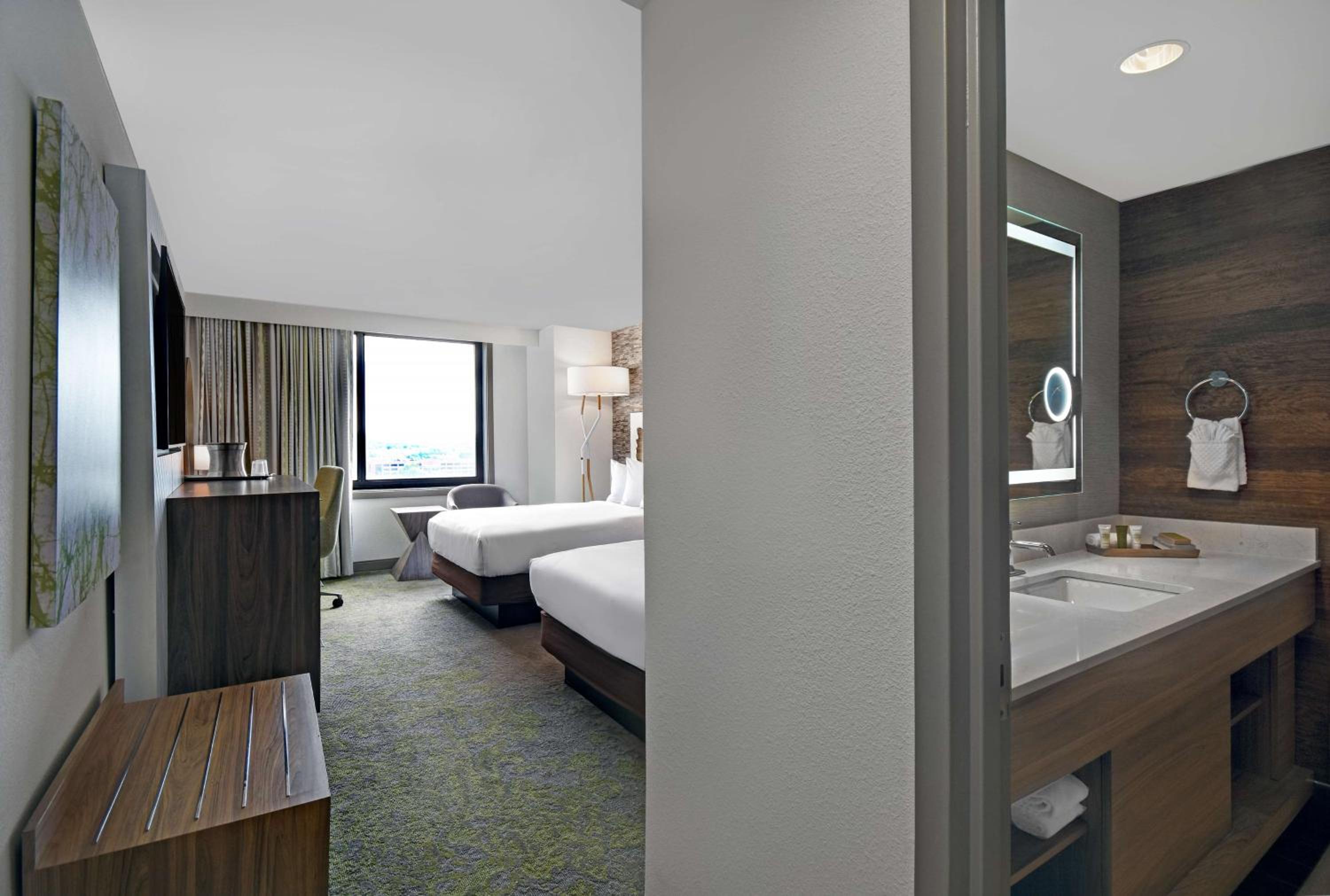 Double Room with Two Double Beds - Photo 2