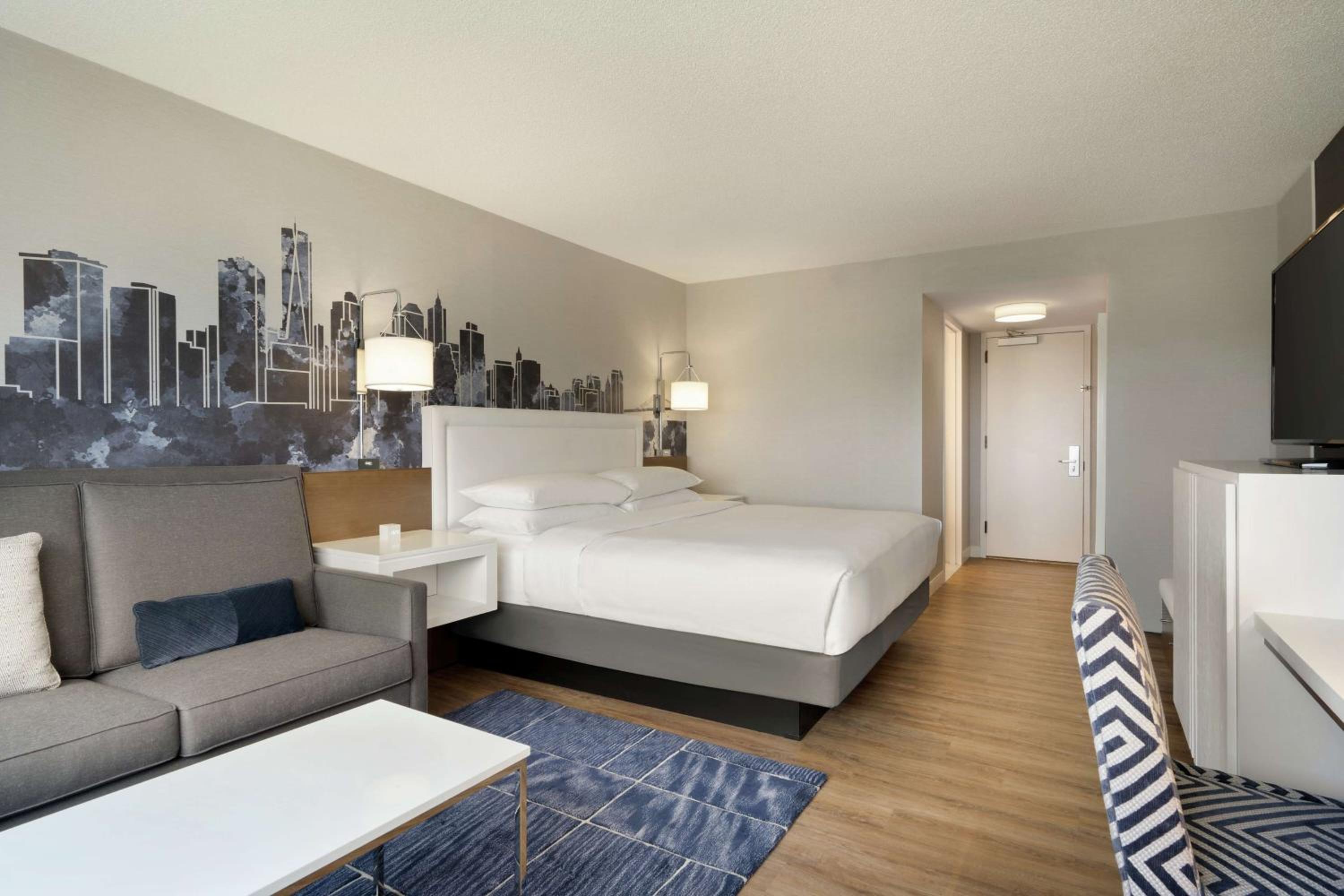 King Room with Roll-In Shower - Mobility and Hearing Access - Photo 1