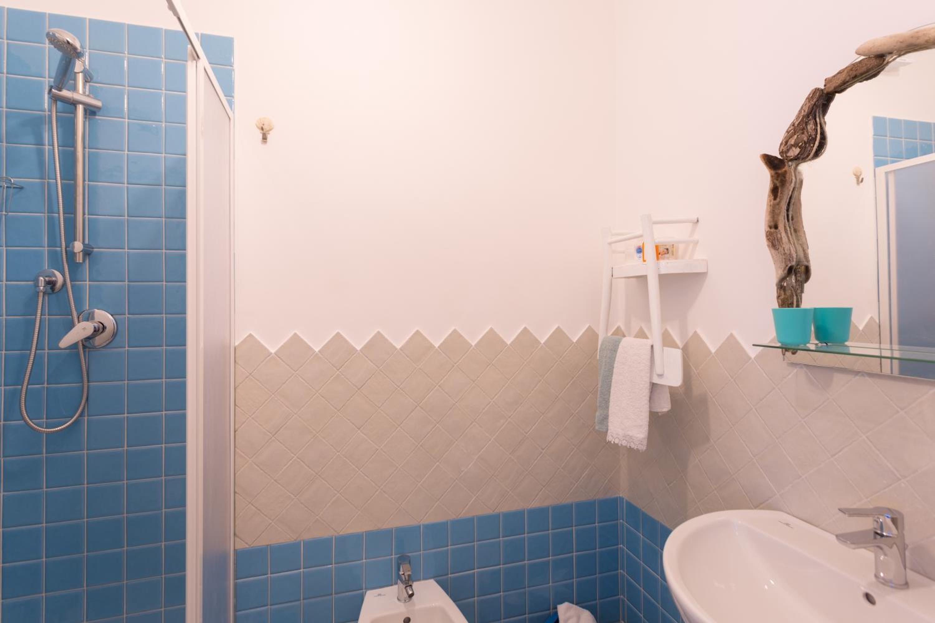 Triple Room with Private Bathroom photo 3