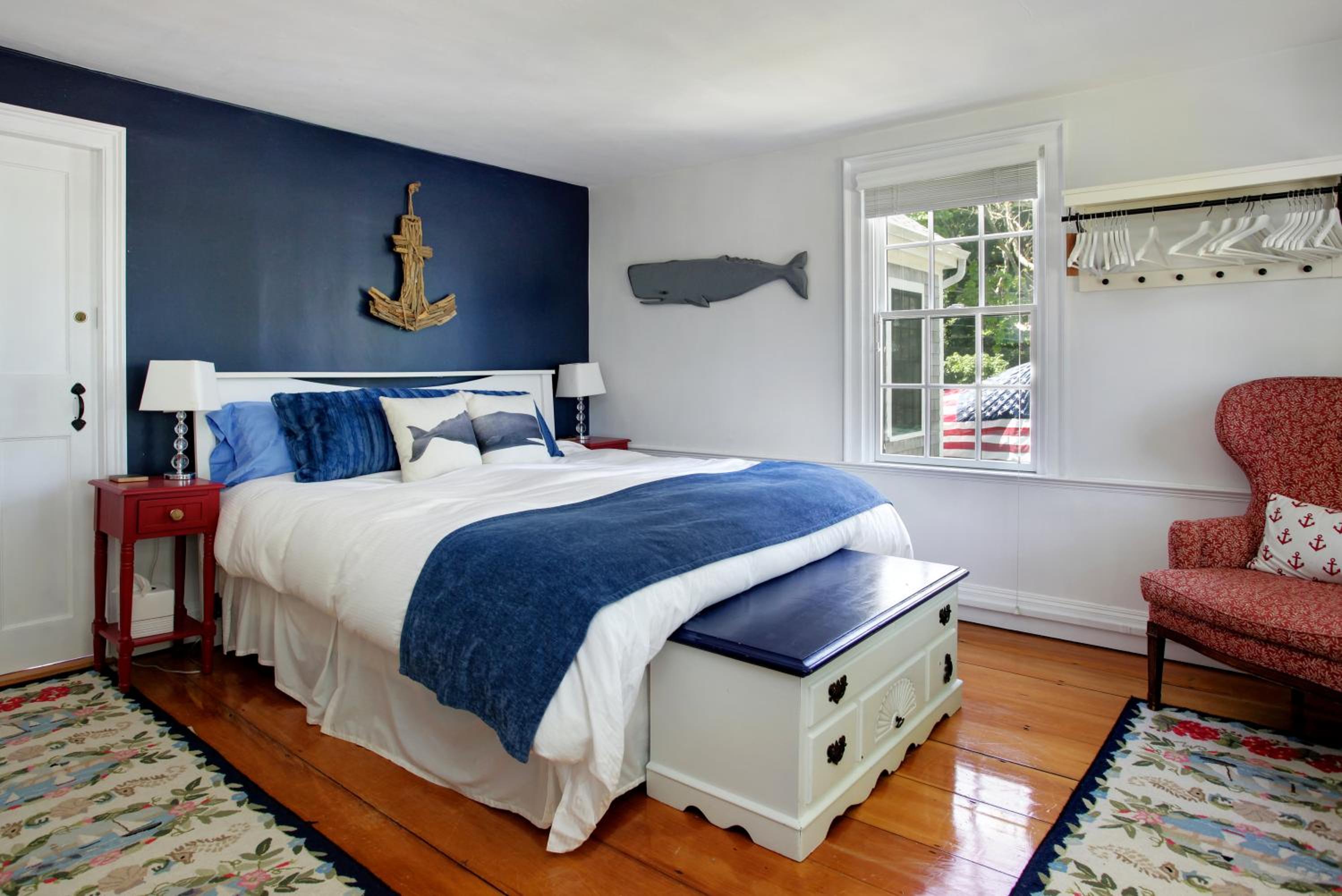 Five-Bedroom House photo 1