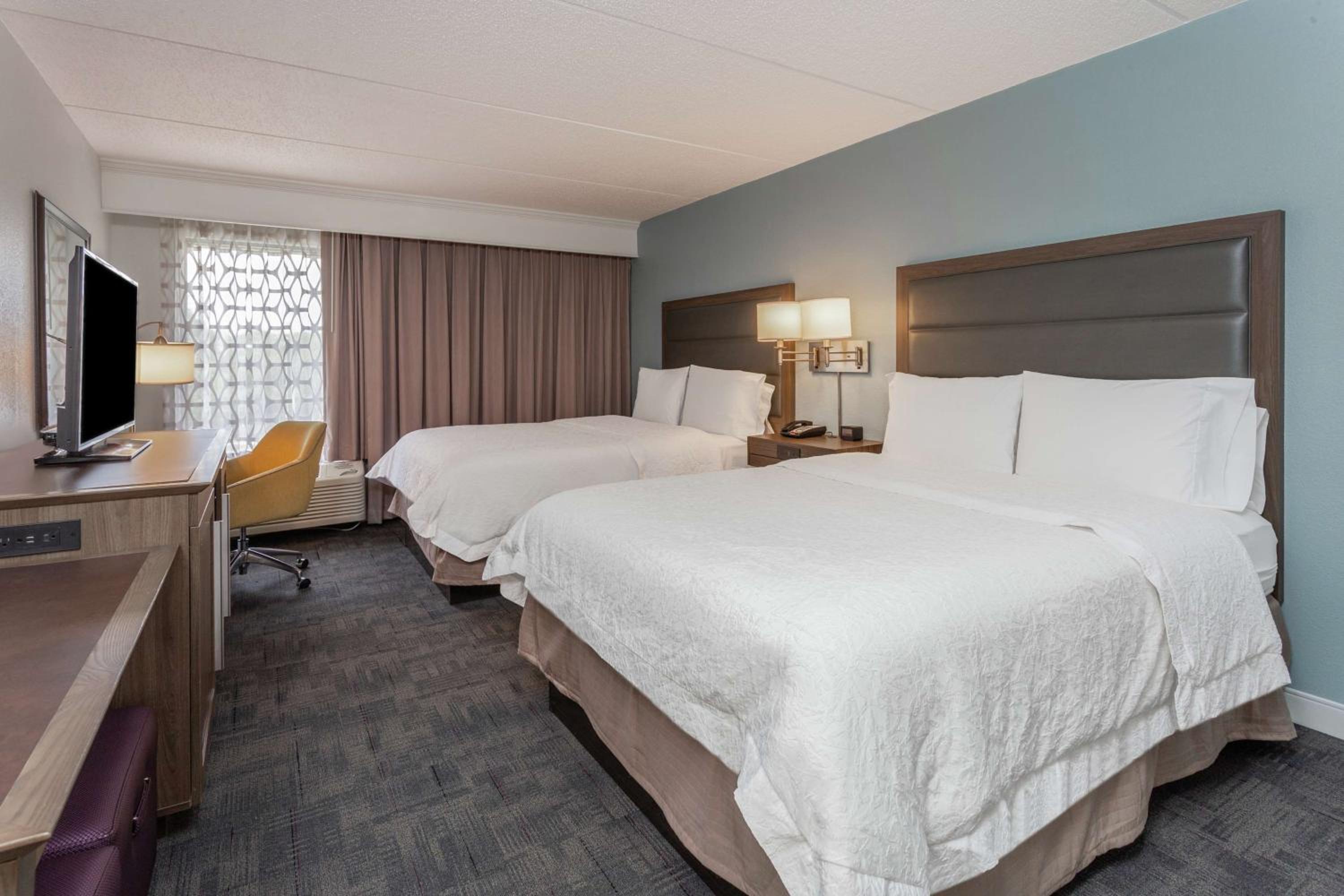 Double Room with Two Double Beds - Non-Smoking - Photo 6