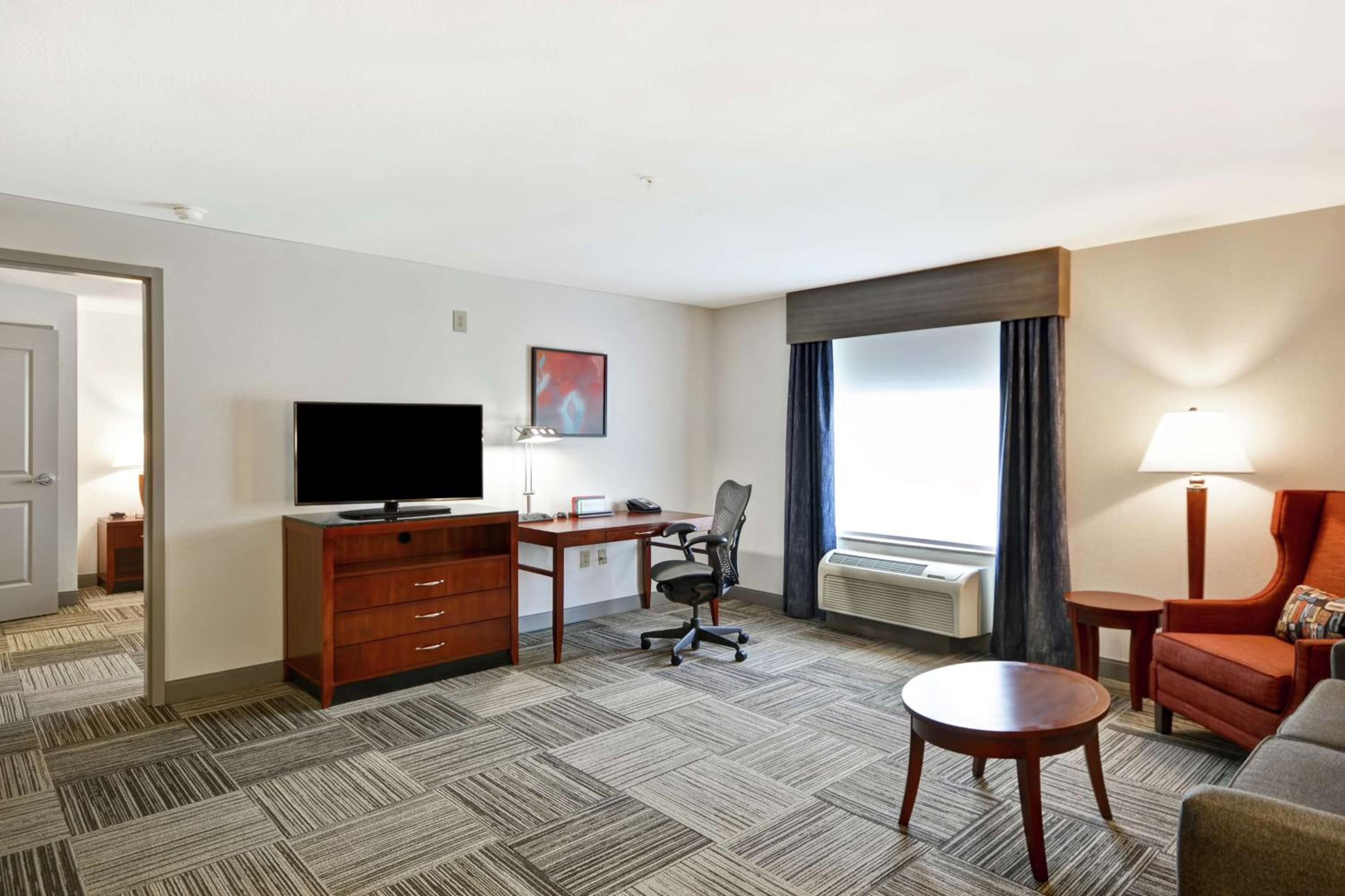 One-Bedroom King Suite