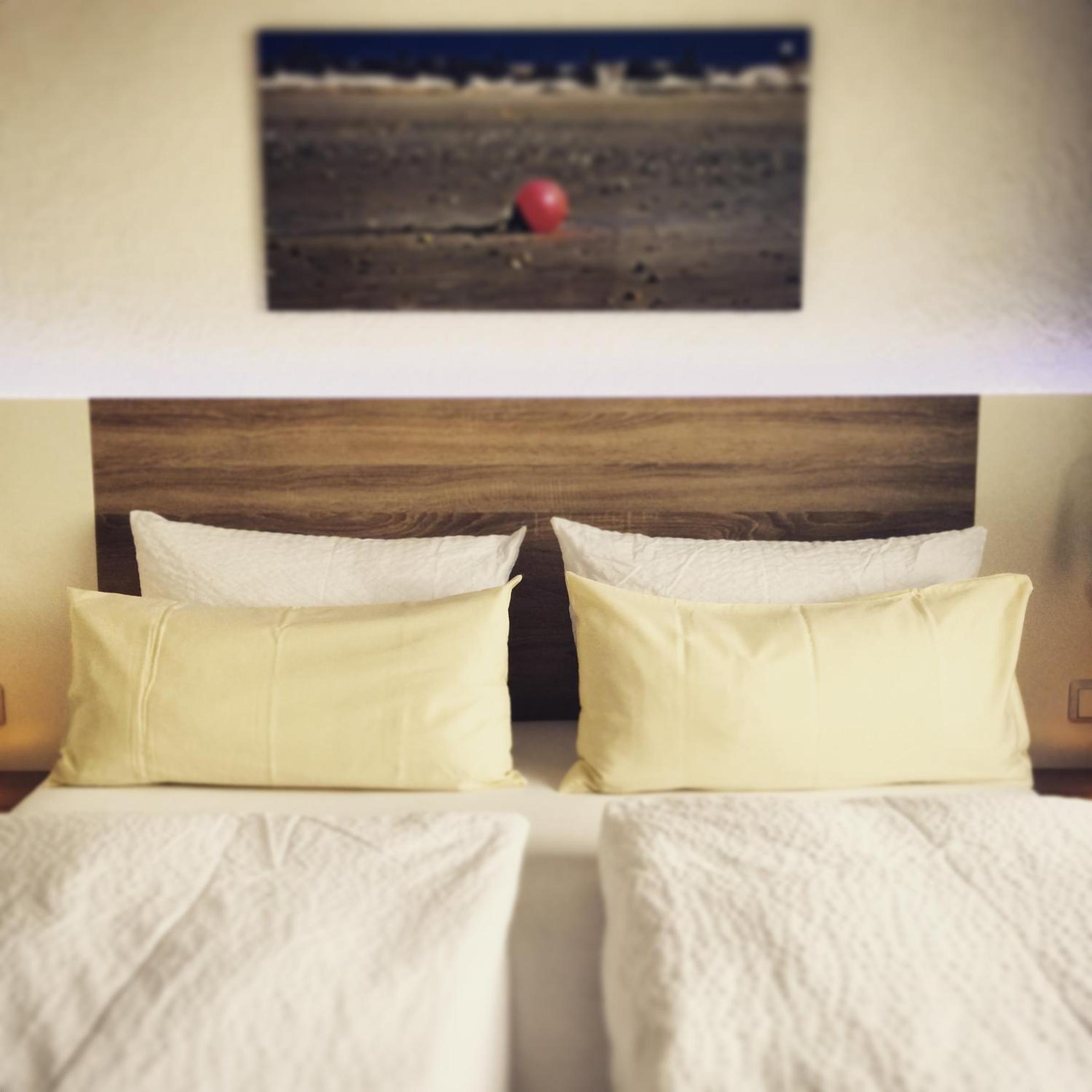 Double Room with Balcony and Sea View Nr. 8 photo 2