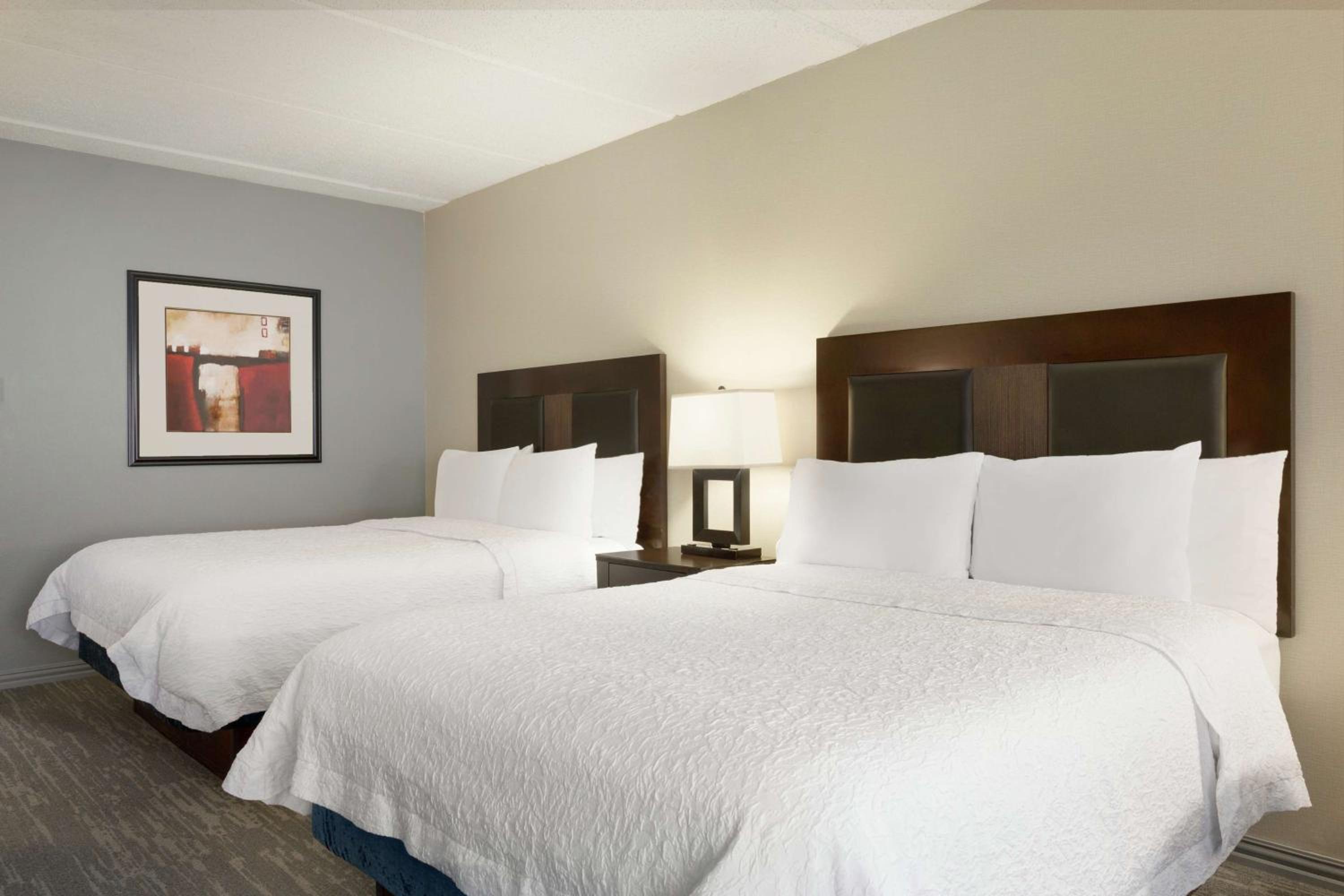Room with Two Queen Beds - Non-Smoking - Photo 1