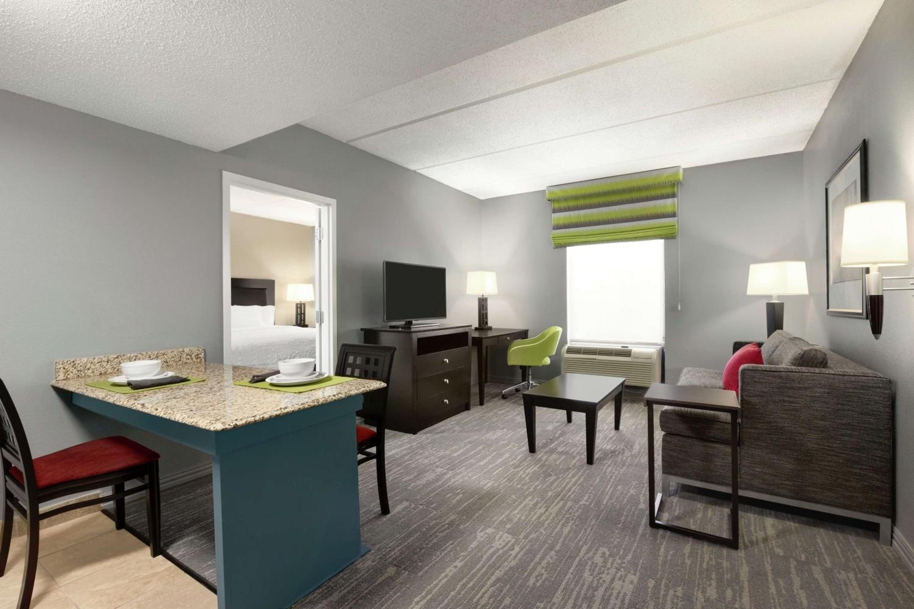 One-Bedroom King Suite with Kitchen - Non-Smoking  - Photo 1