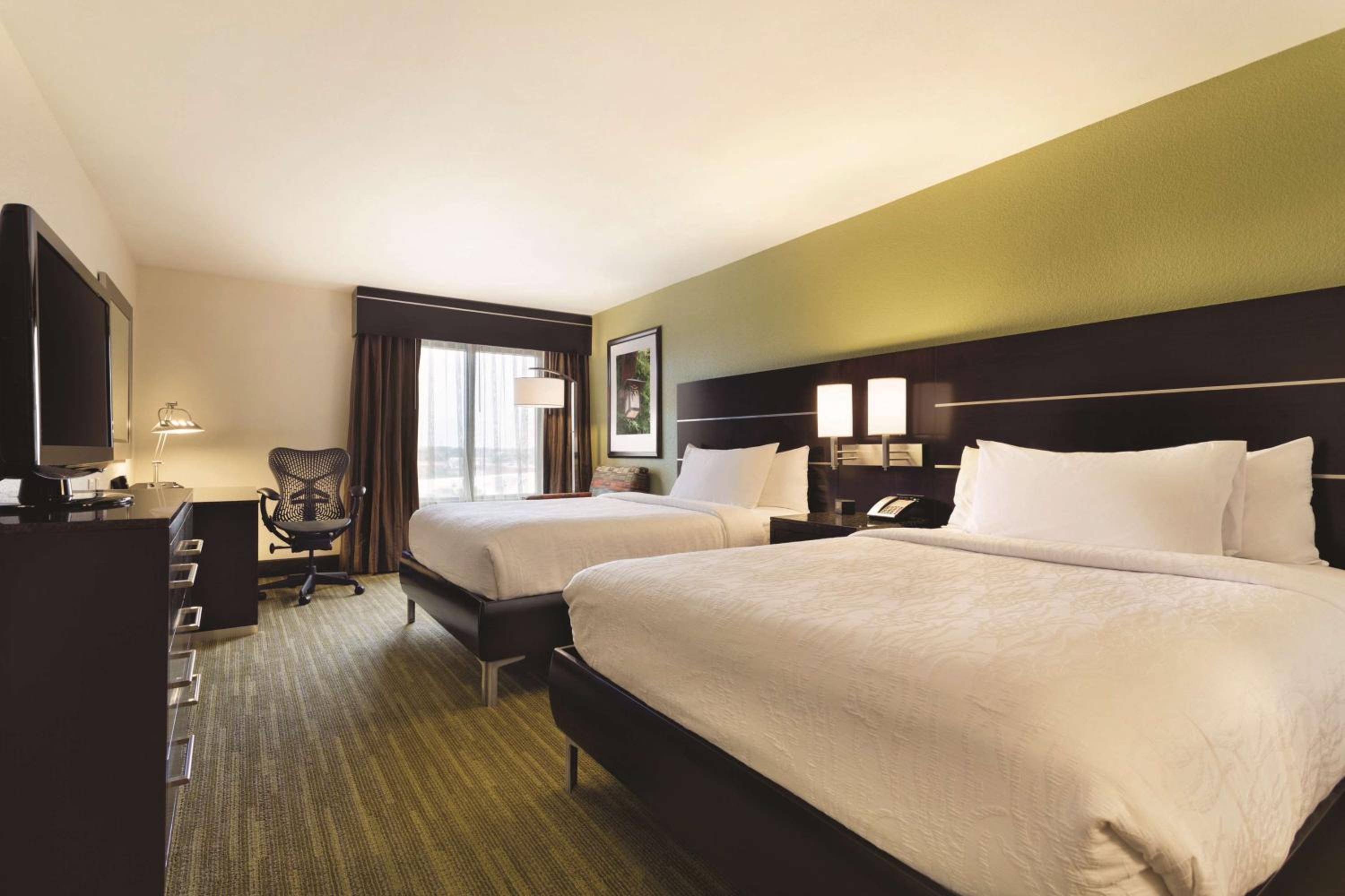 Premium Queen Room with Two Queen Beds