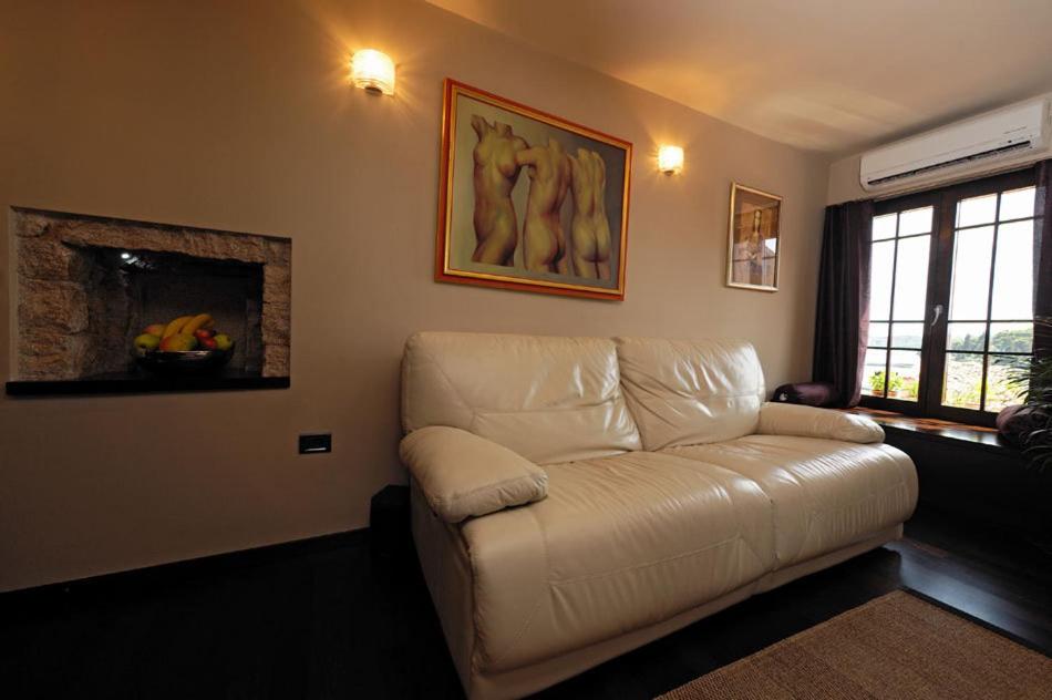 Duplex Apartment with Sea View - Photo 12