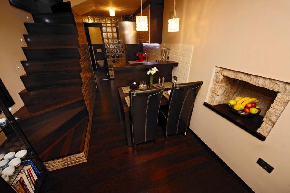 Duplex Apartment with Sea View - Photo 13