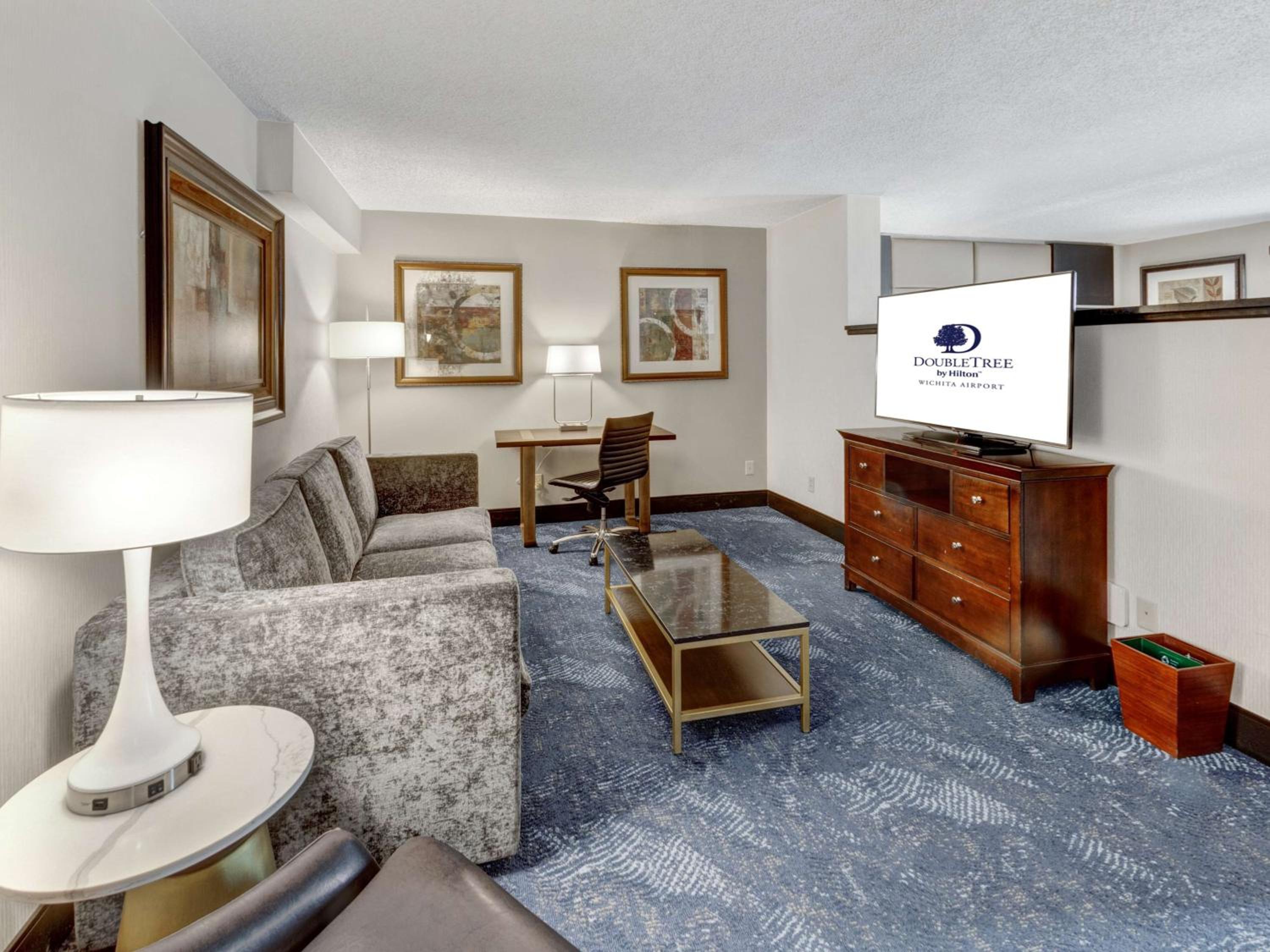 King Studio Suite - Photo 1