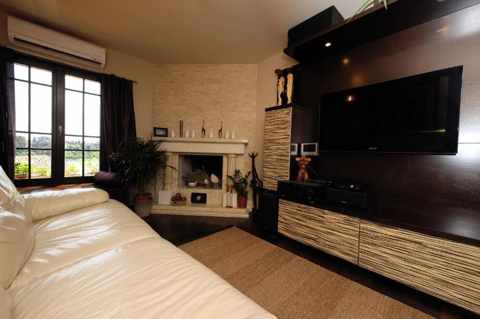 Duplex Apartment with Sea View - Photo 14