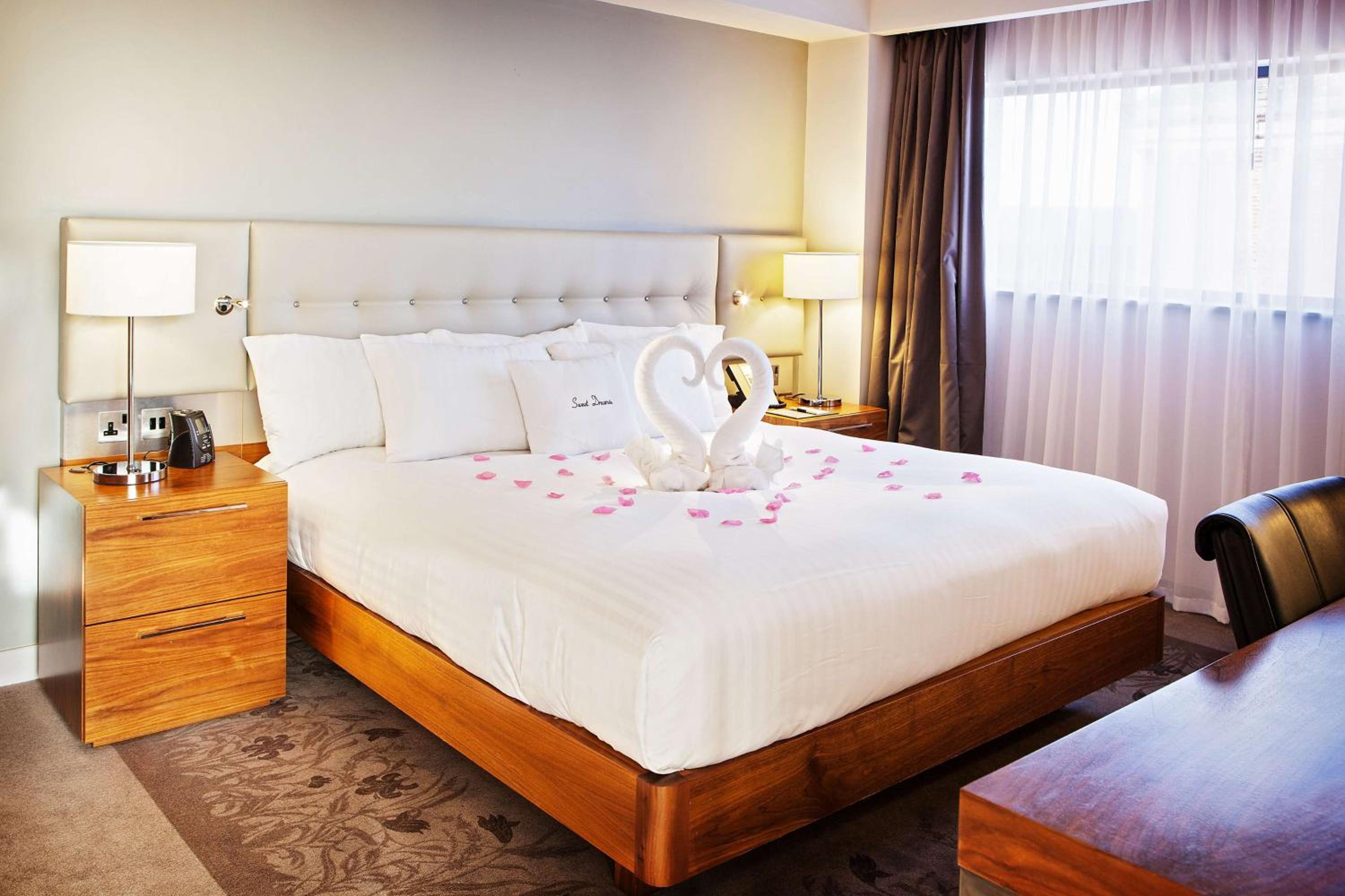King Guest Room - Photo 4