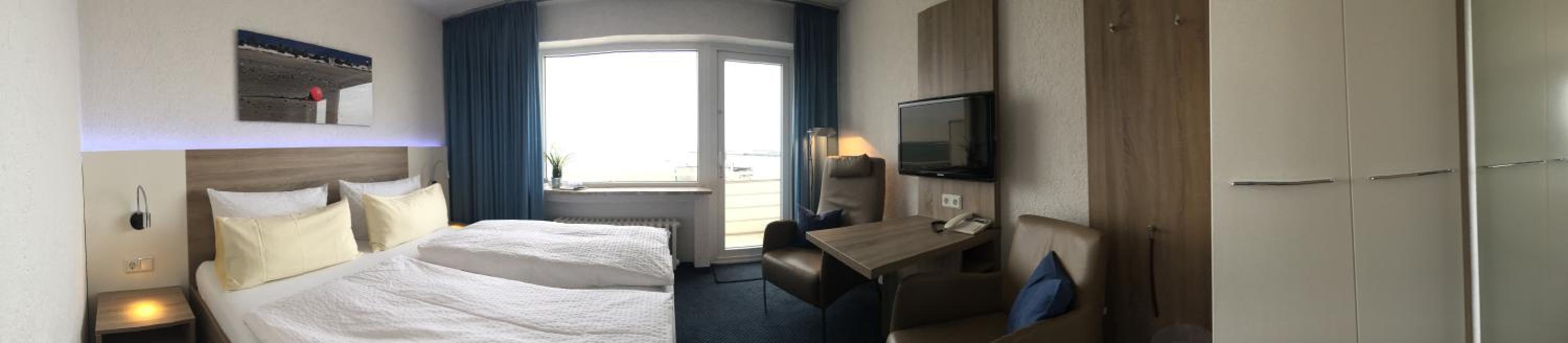 Double Room with Balcony and Sea View Nr. 8