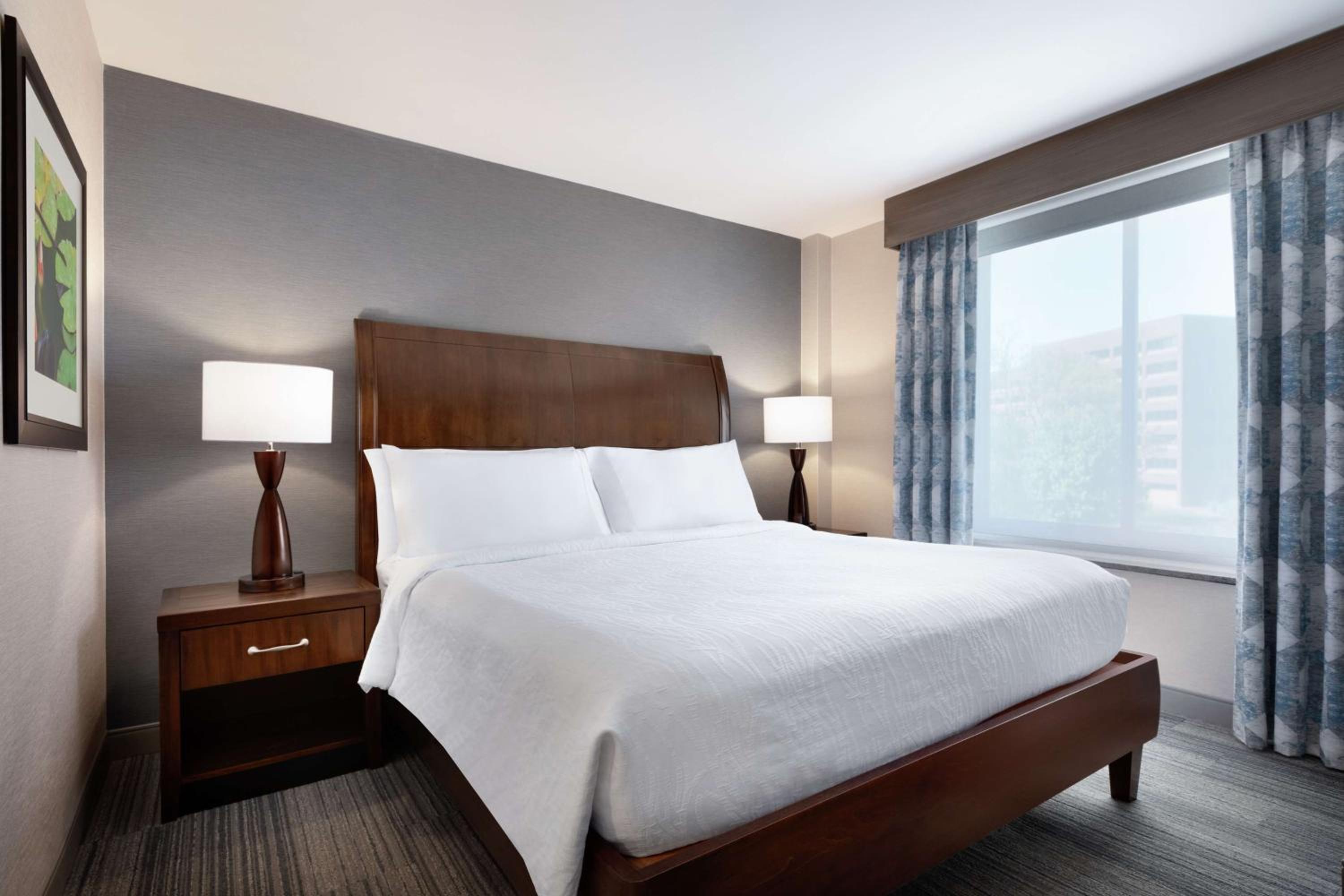 Junior King Suite with Seating Area photo 1