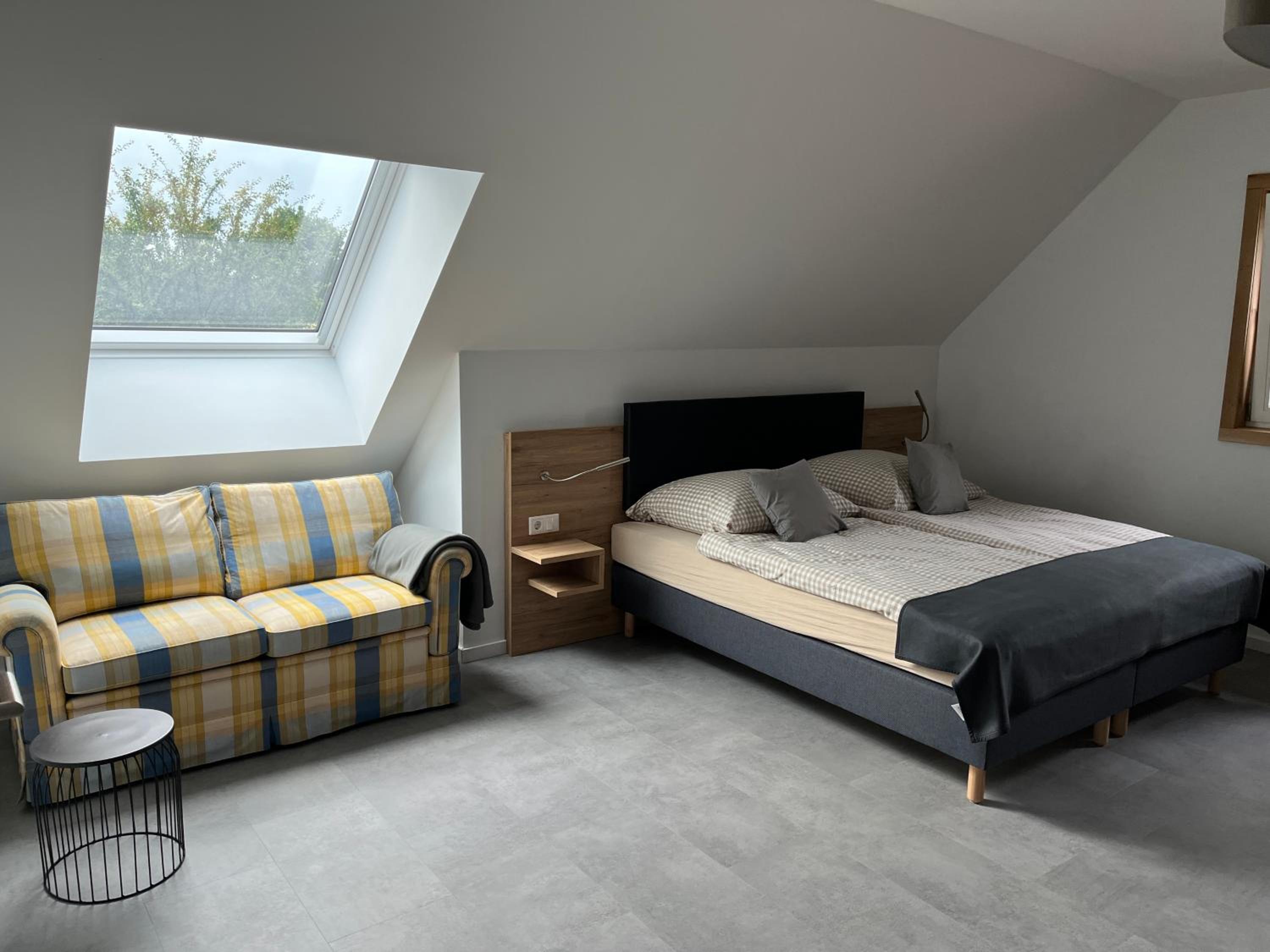 Classic Quadruple Room - Photo 9
