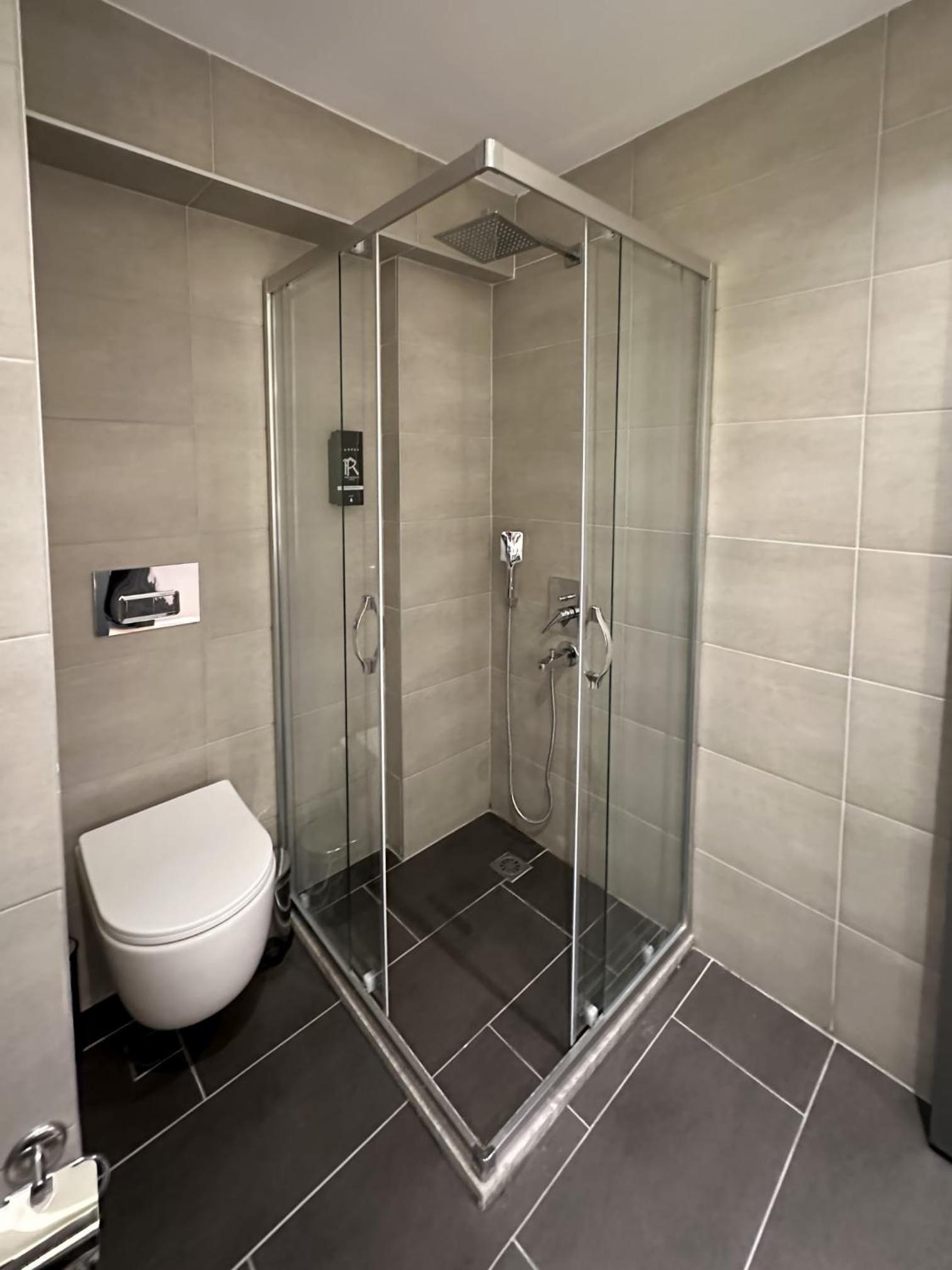 Double Room - Photo 4