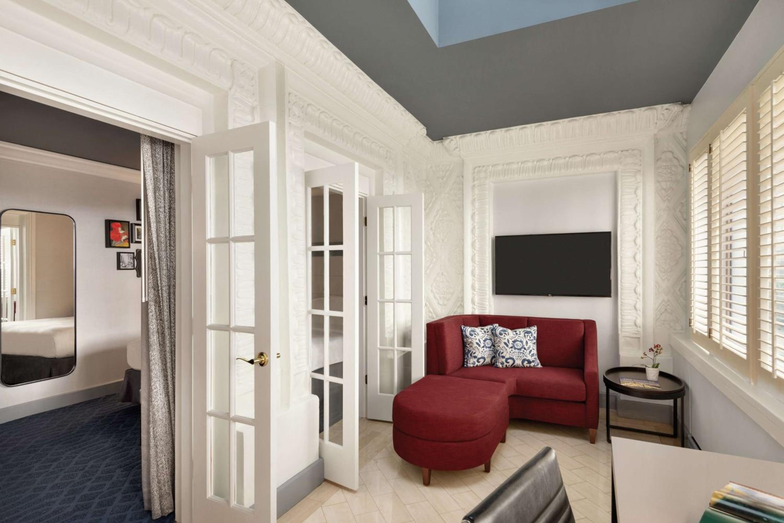 Terrace Suite with King Bed photo 3