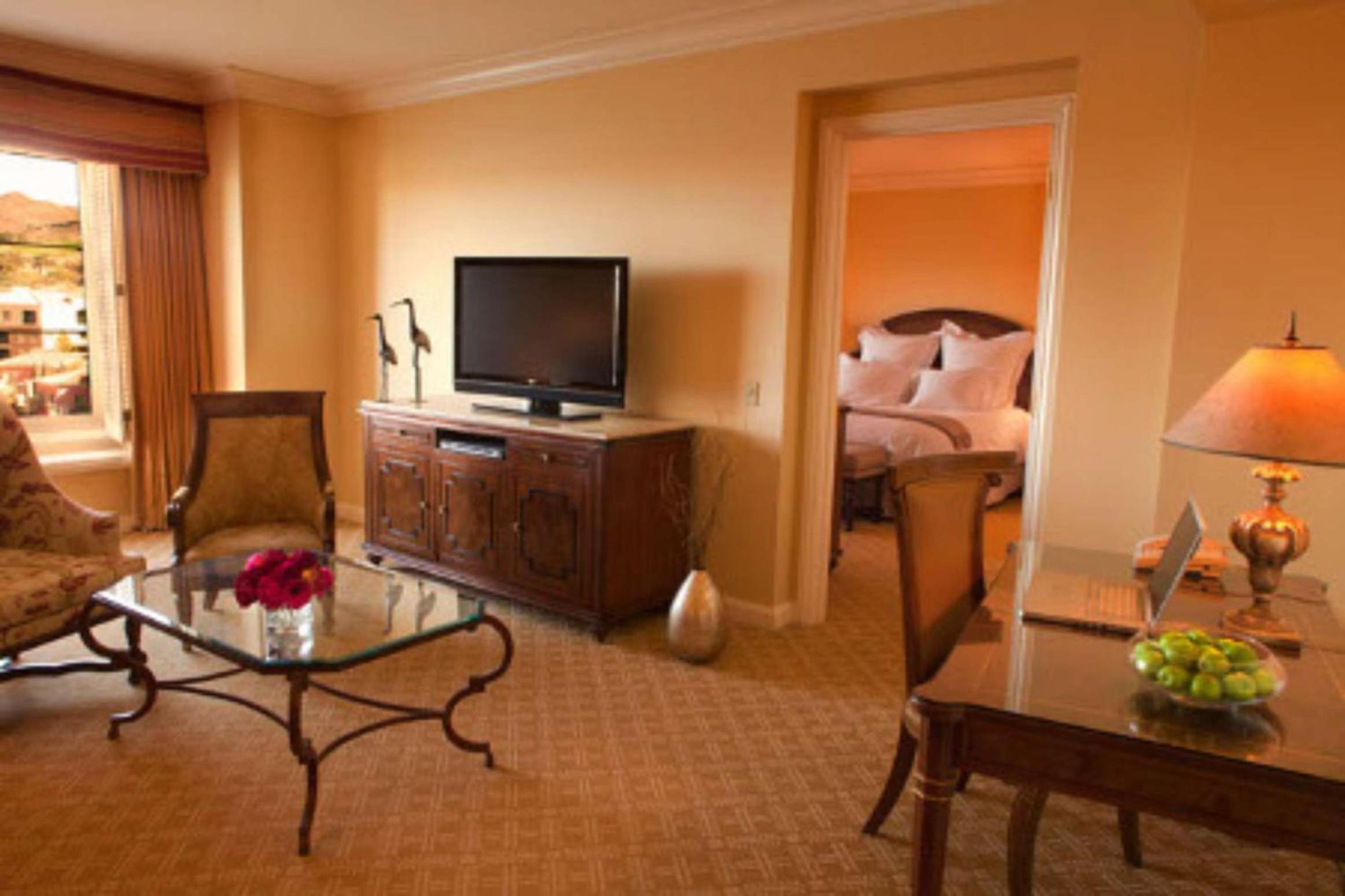 King Suite - Photo 5