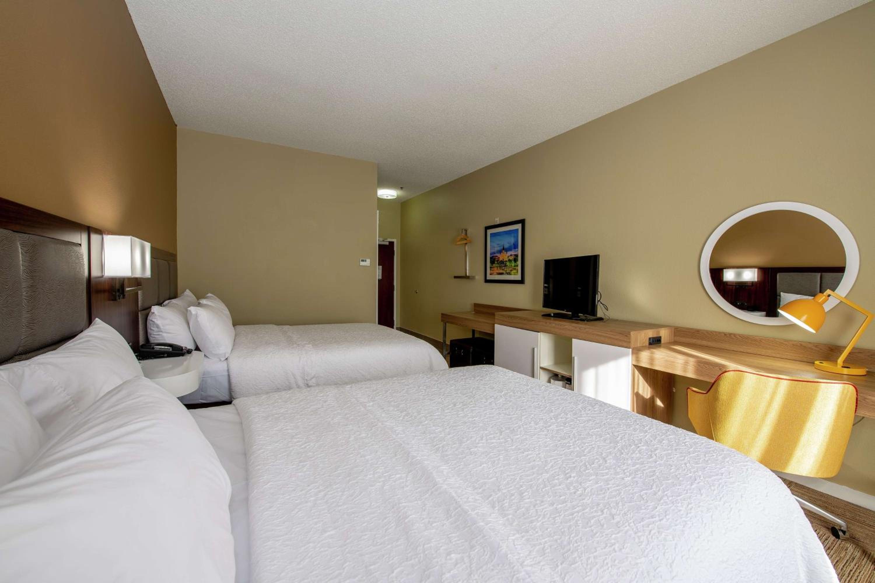 Room with Two Queen Beds - Non-Smoking - Photo 1