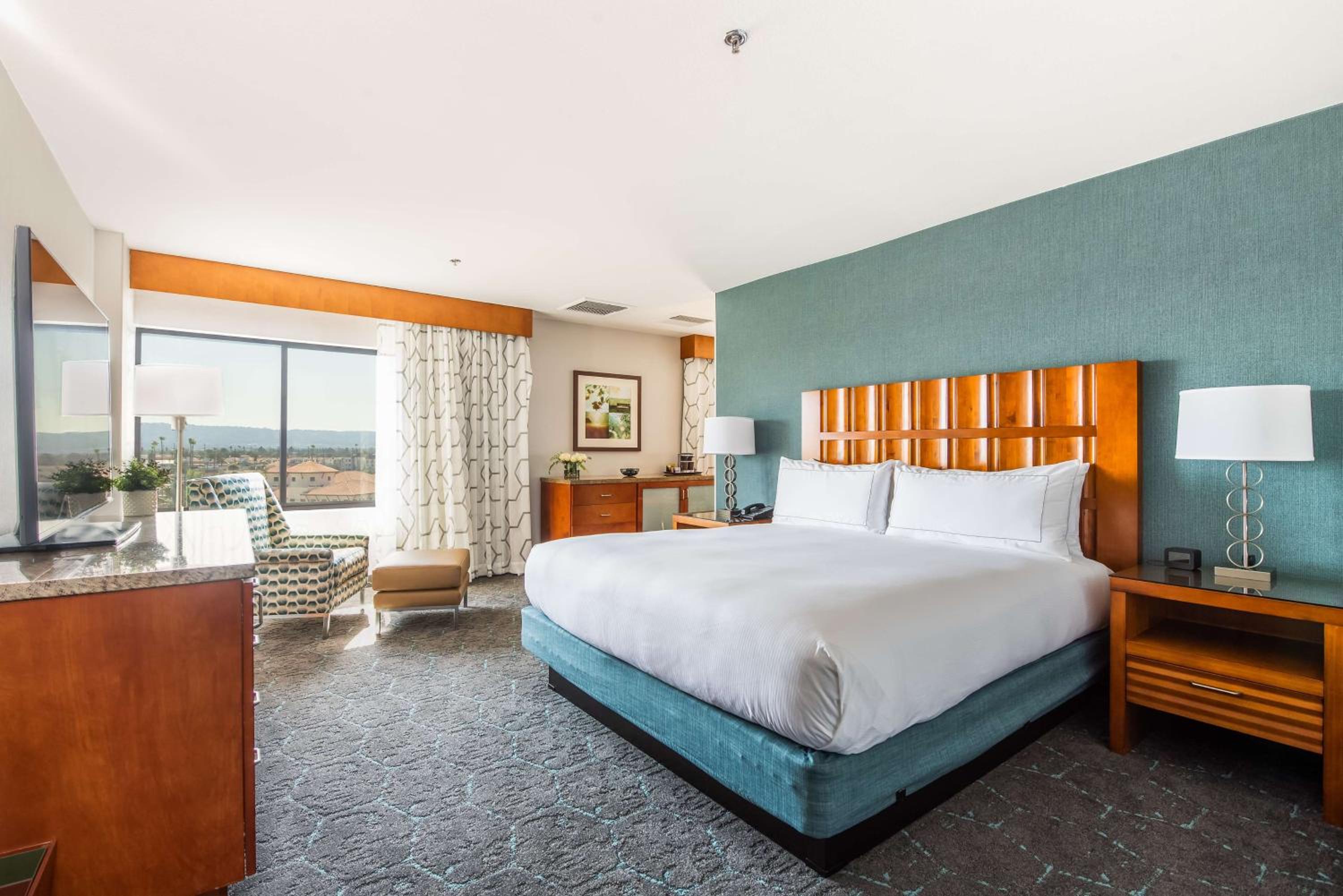 Governor King Suite - Photo 1