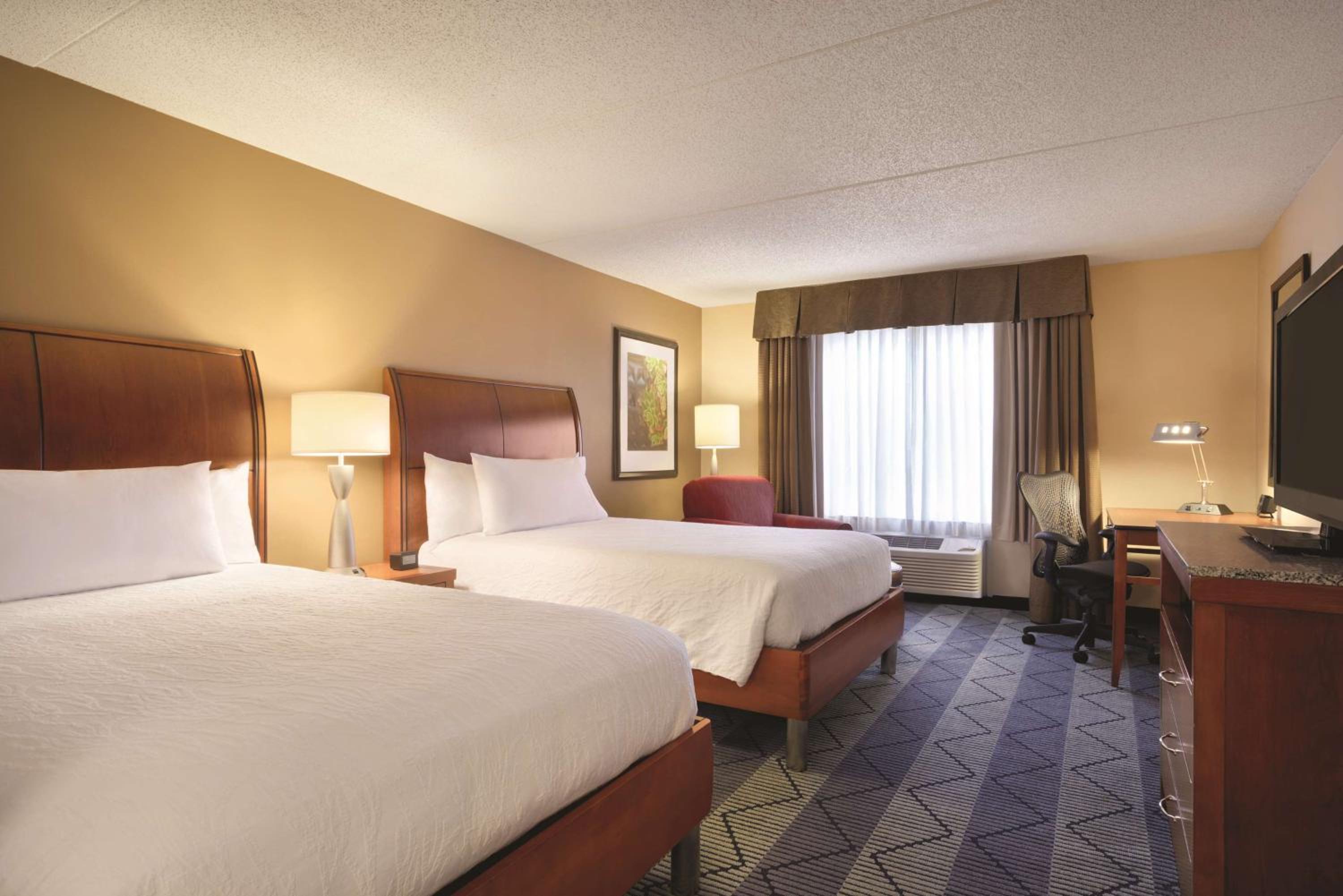 Double Room with Two Double Beds - Non-Smoking - Photo 1