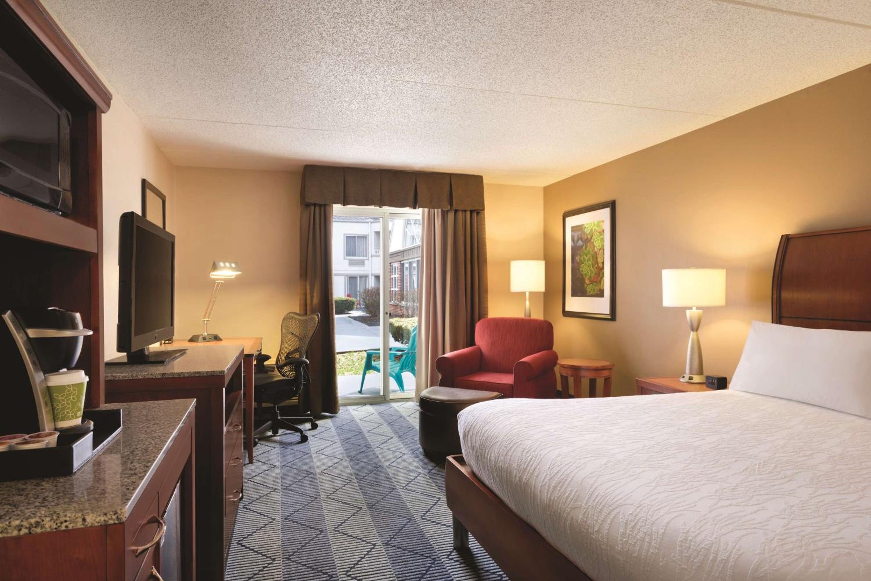 King Room with Scenic View - Photo 1