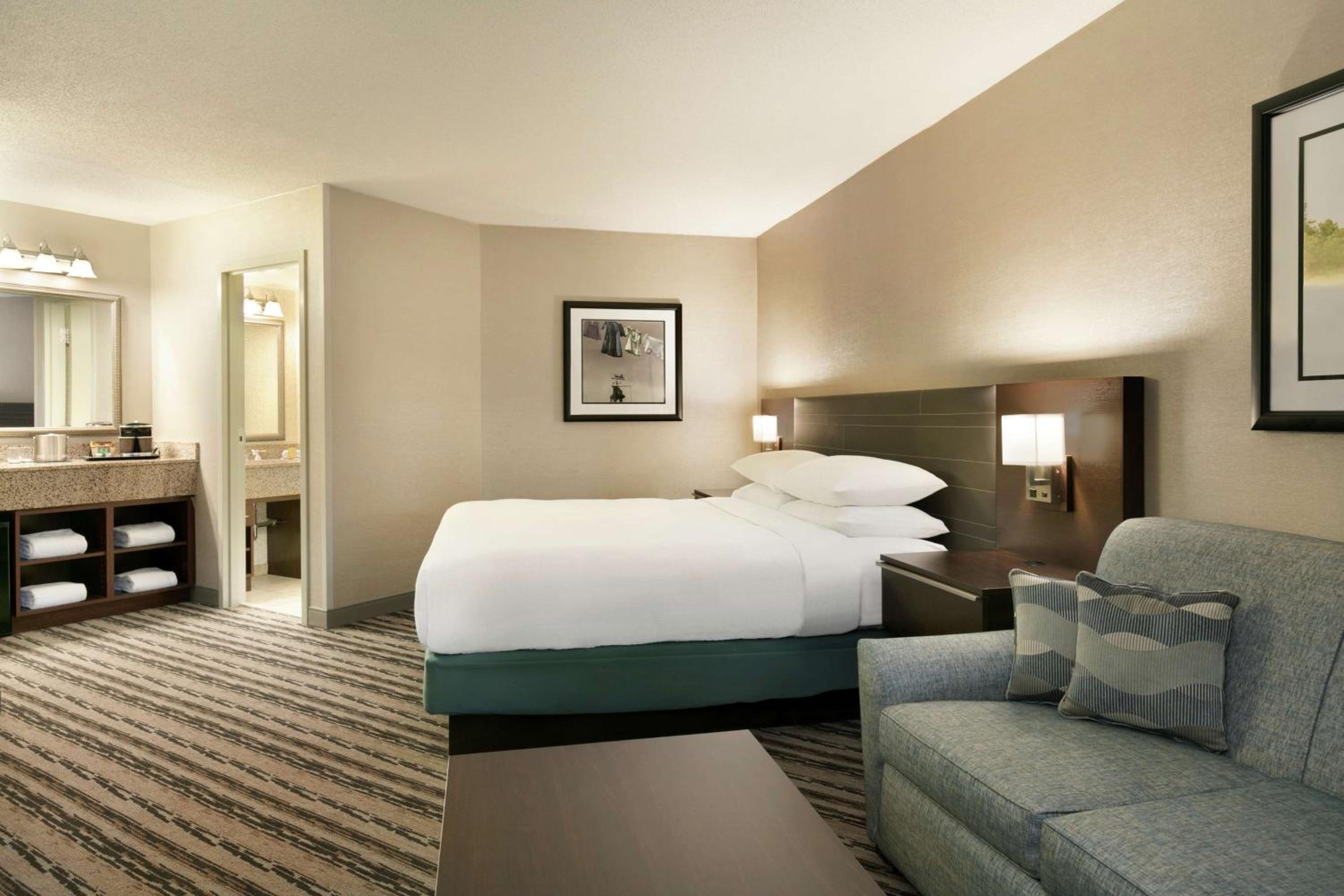 King Room With Spa Bath - Photo 1