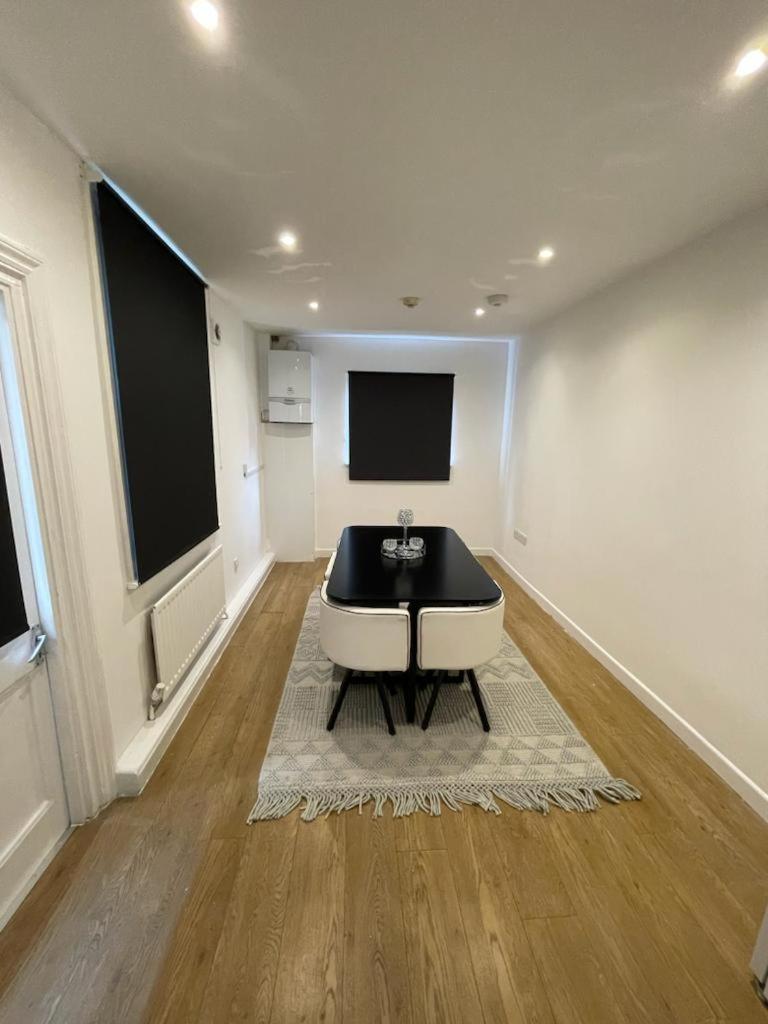 Apartment photo 2