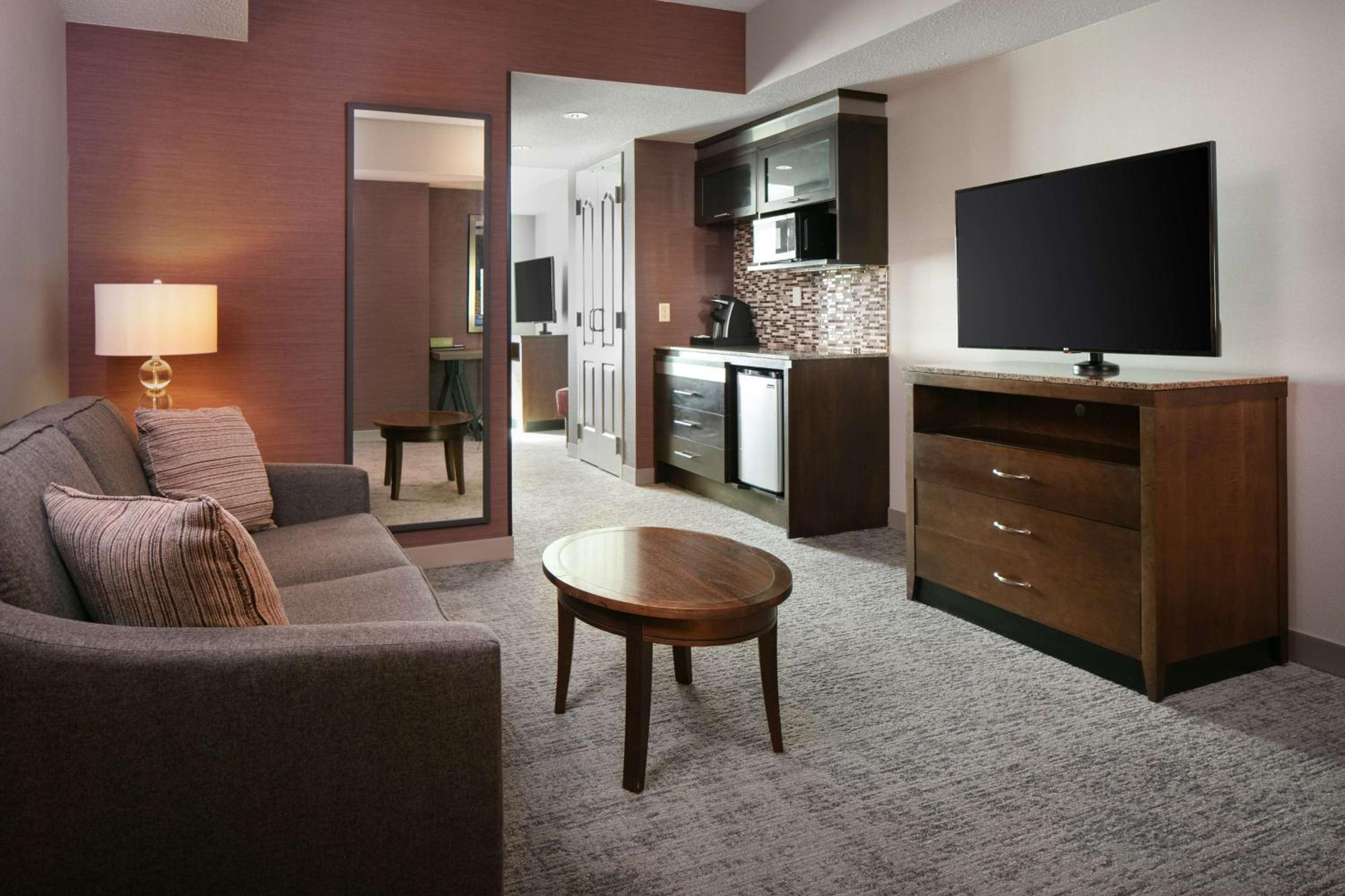 Junior Suite with Two Queen Beds - Photo 5