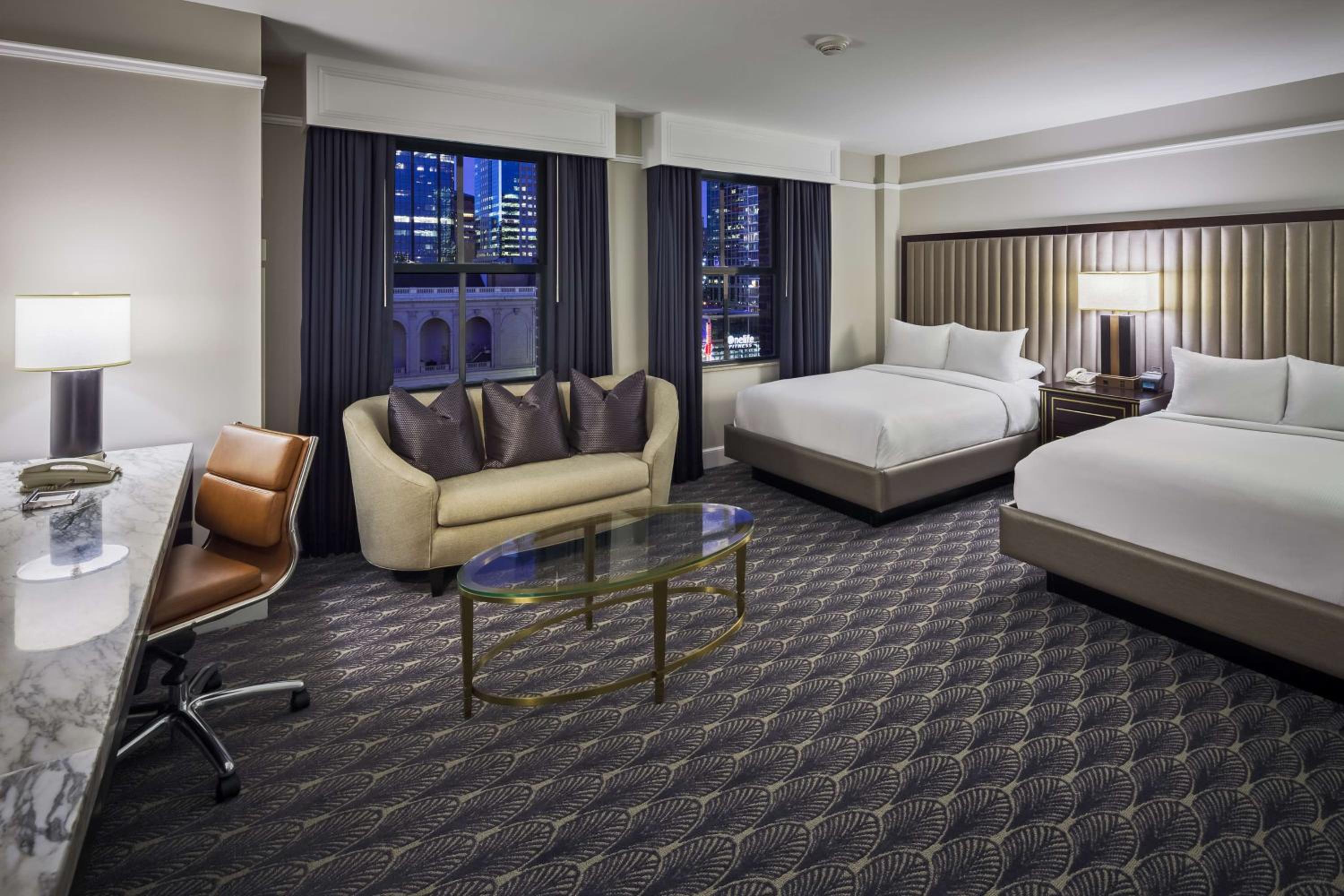 Double Room with Two Double Beds - Mobility Access - Photo 3