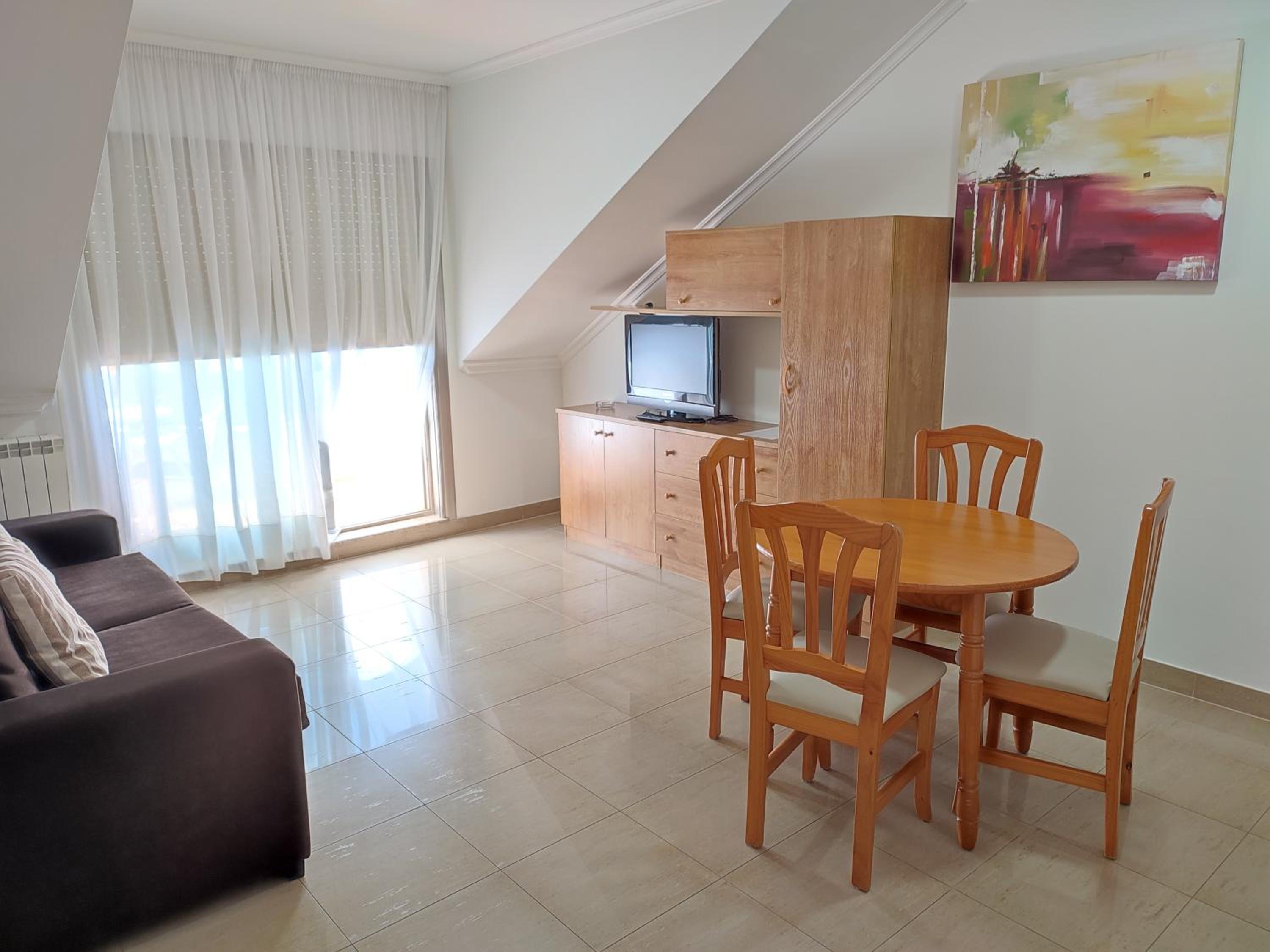 One-Bedroom Apartment (4 Adults) with Terrace photo 3