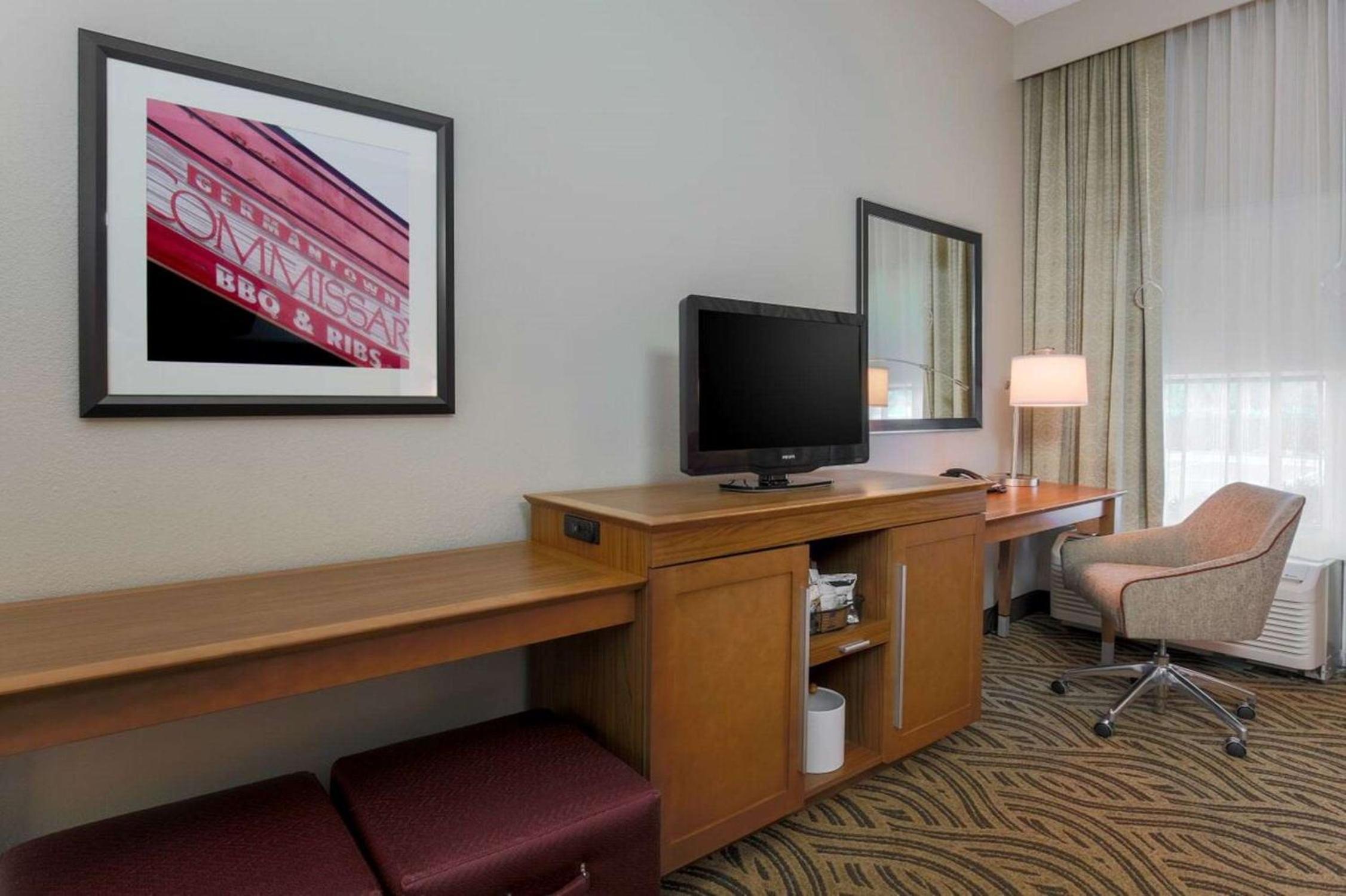 King Room - Mobility Access/Non-Smoking - Photo 4