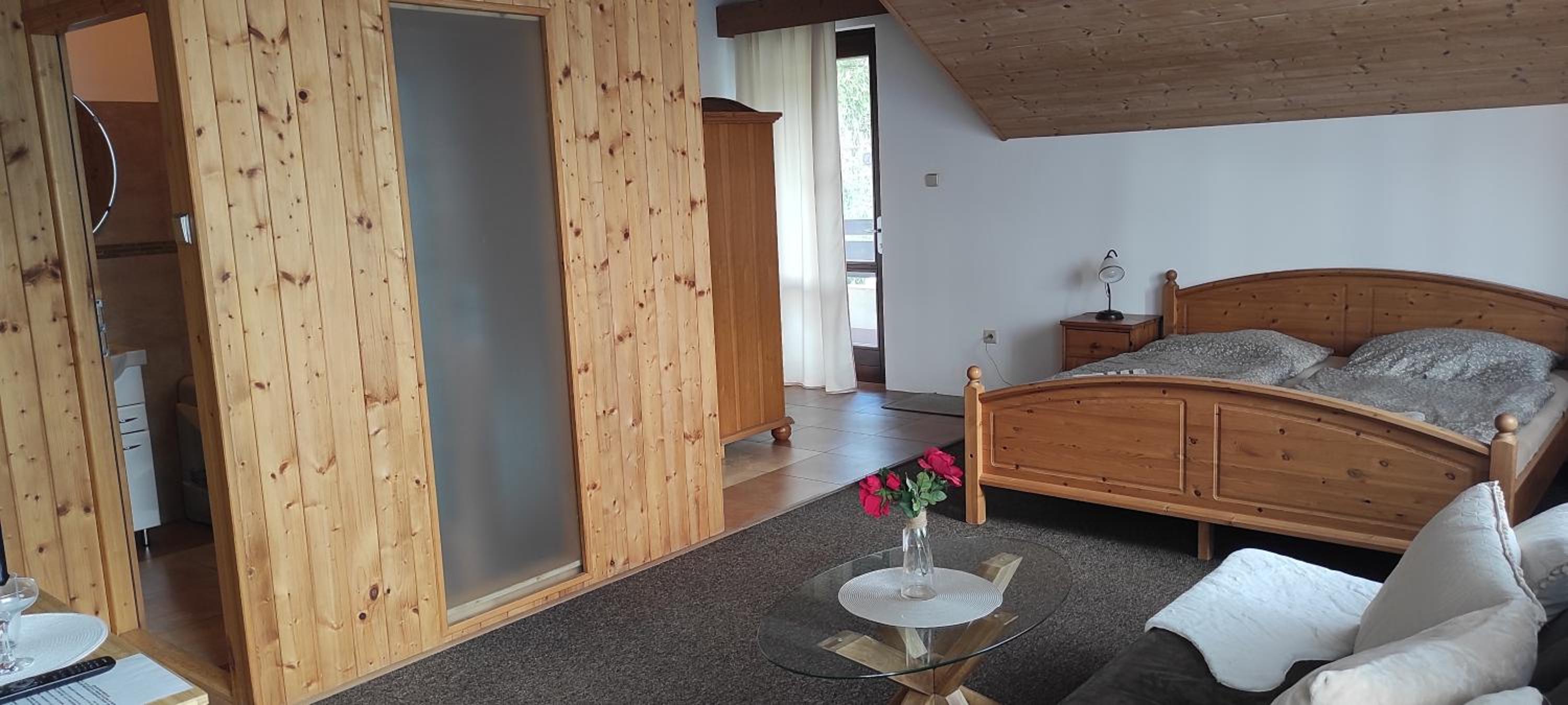 Deluxe Double Room with Spa Bath  photo 2