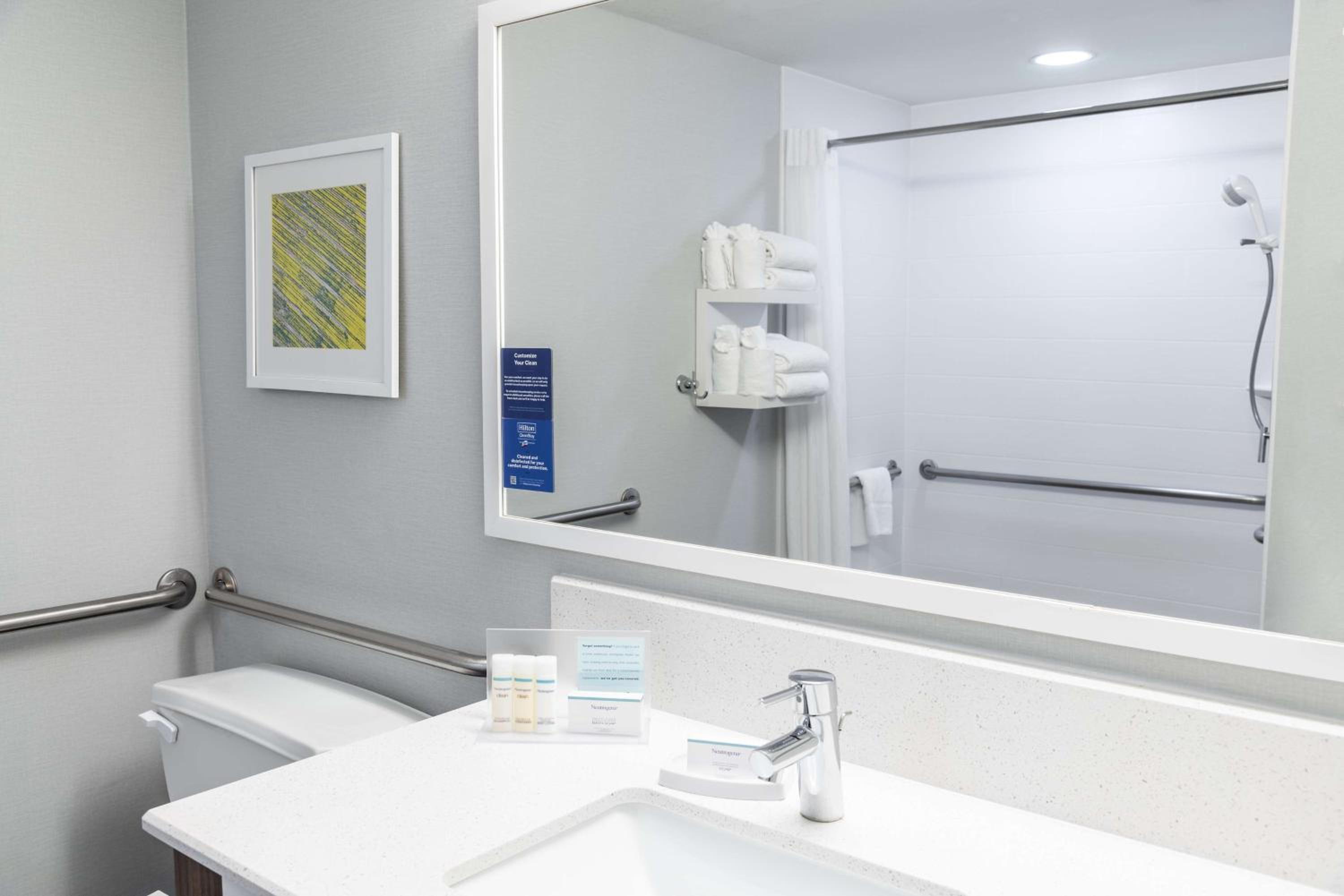 King Room - Mobility Access/Non-Smoking - Photo 4