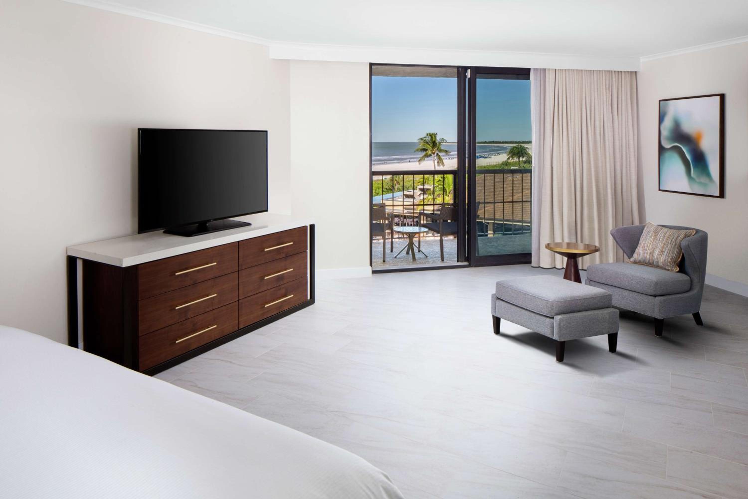 Ocean View Two room Suite 1 King Bed - Photo 3