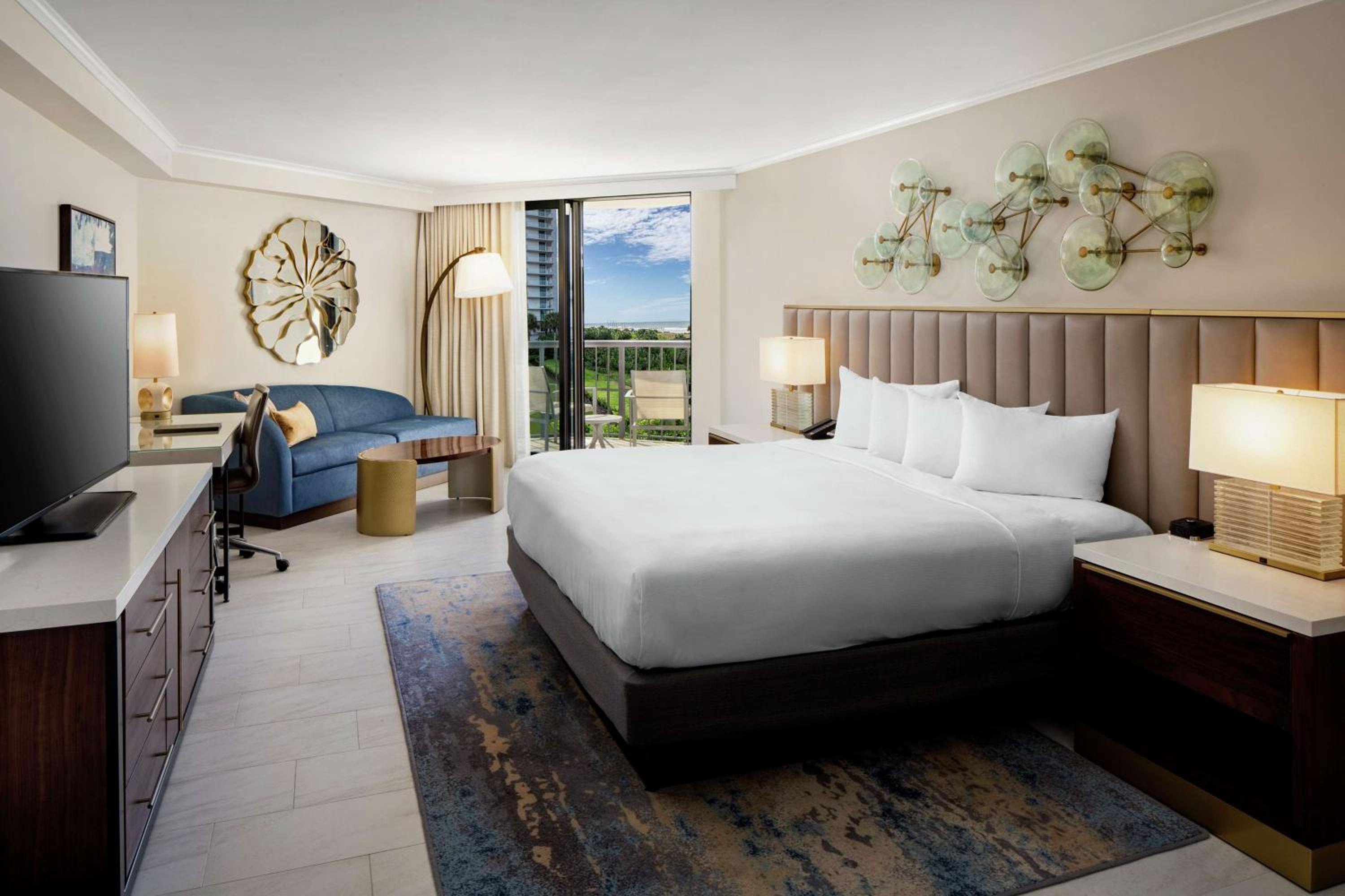 Oceanfront Two Room Suite 1 King Bed - Photo 4