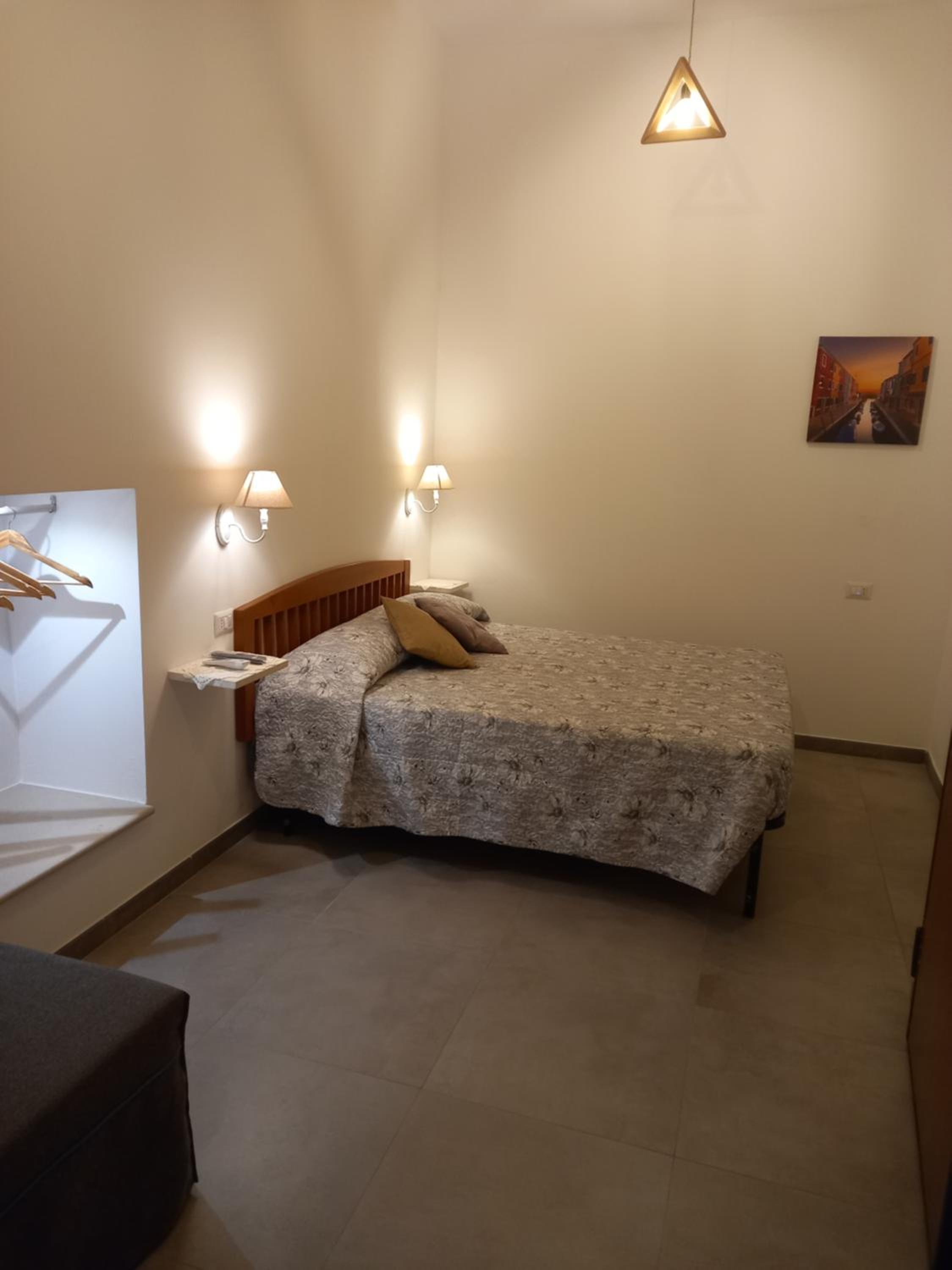 Deluxe Double Room with Shower